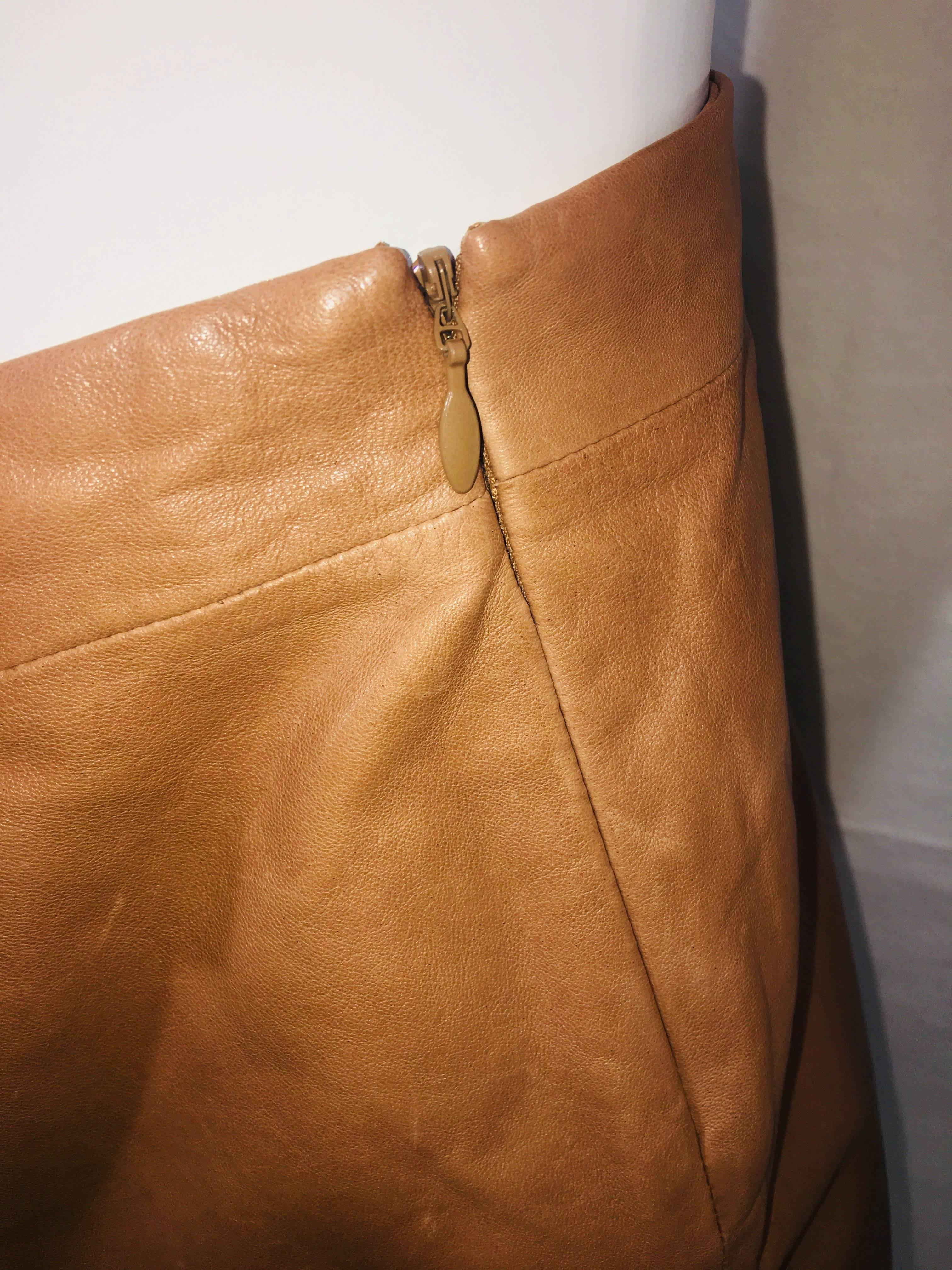 Vince Camel Leather Skirt In New Condition In Bridgehampton, NY
