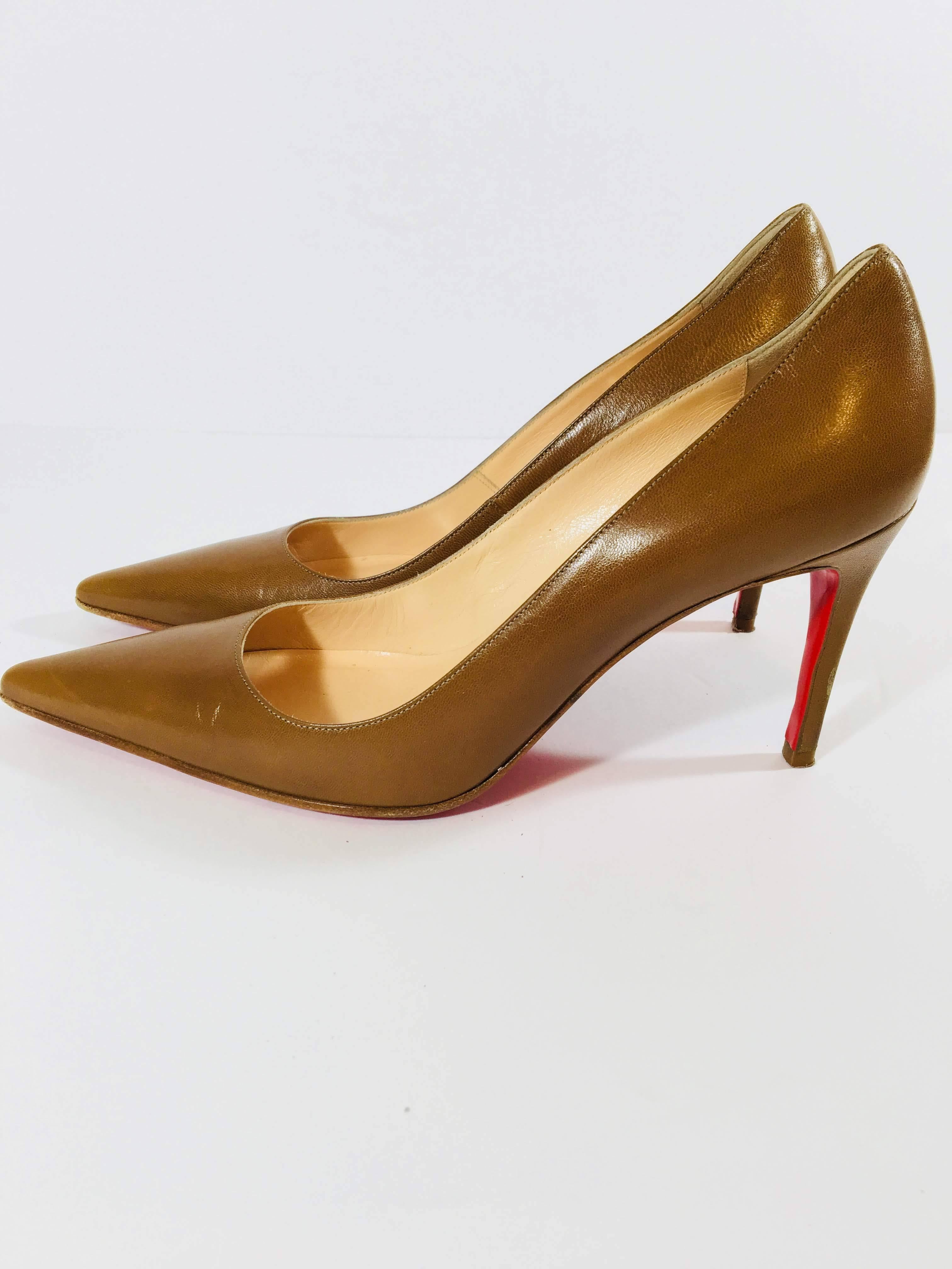 Christian Louboutin Leather Heels In Excellent Condition In Bridgehampton, NY