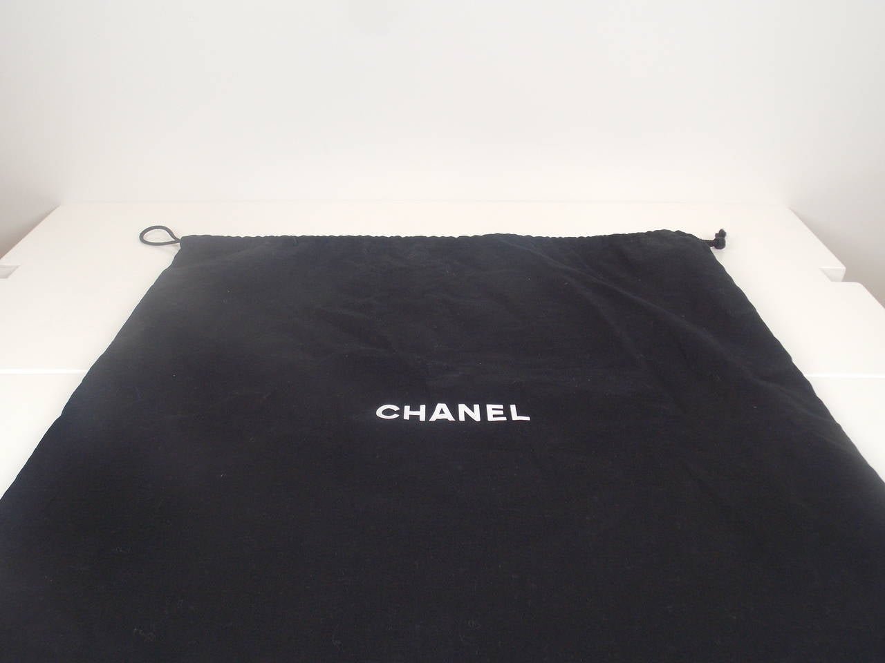 Chanel Tote With Double Chain Strap In Good Condition In Bridgehampton, NY