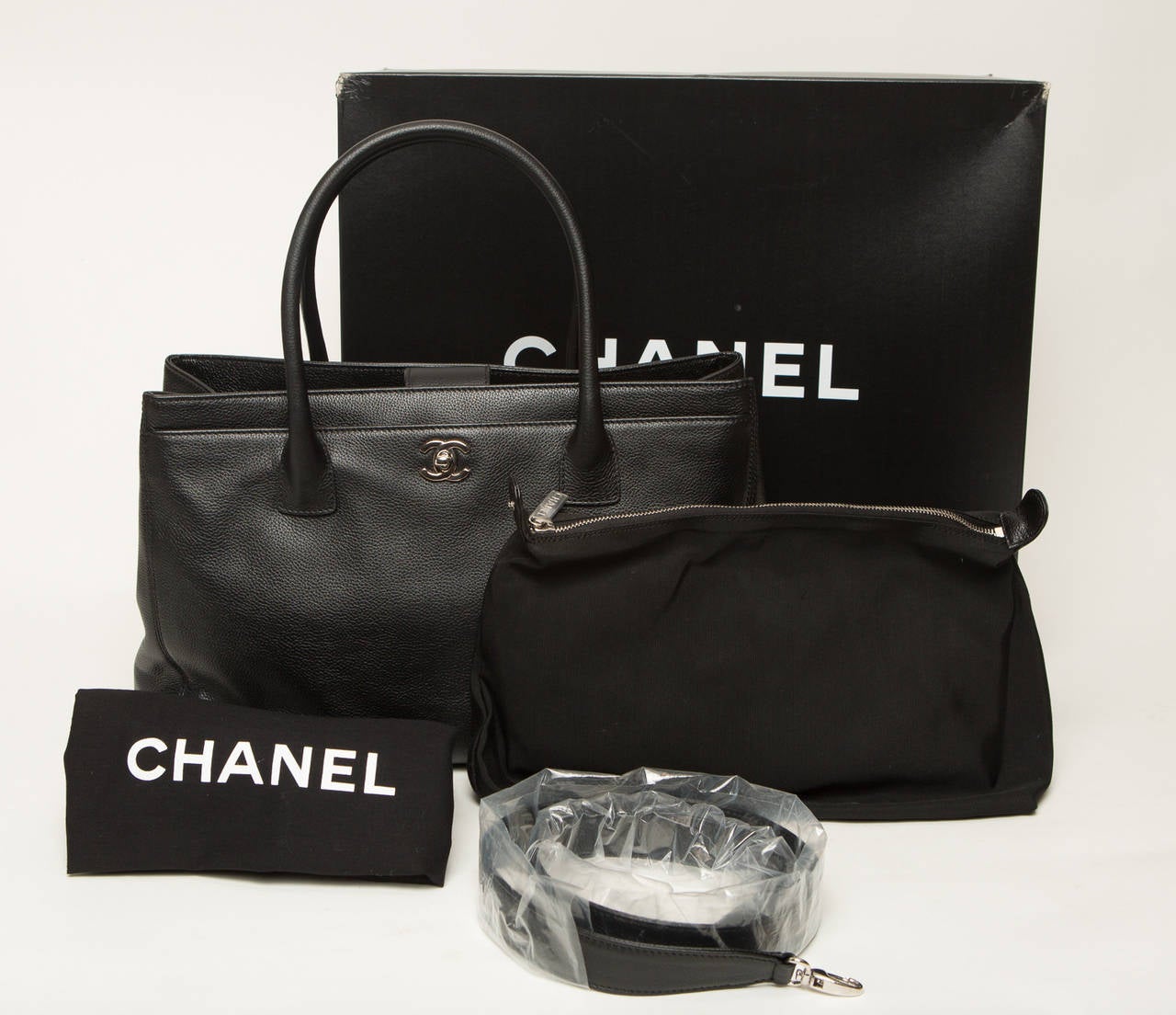 Women's Chanel Black Leather Cerf  Tote Bag