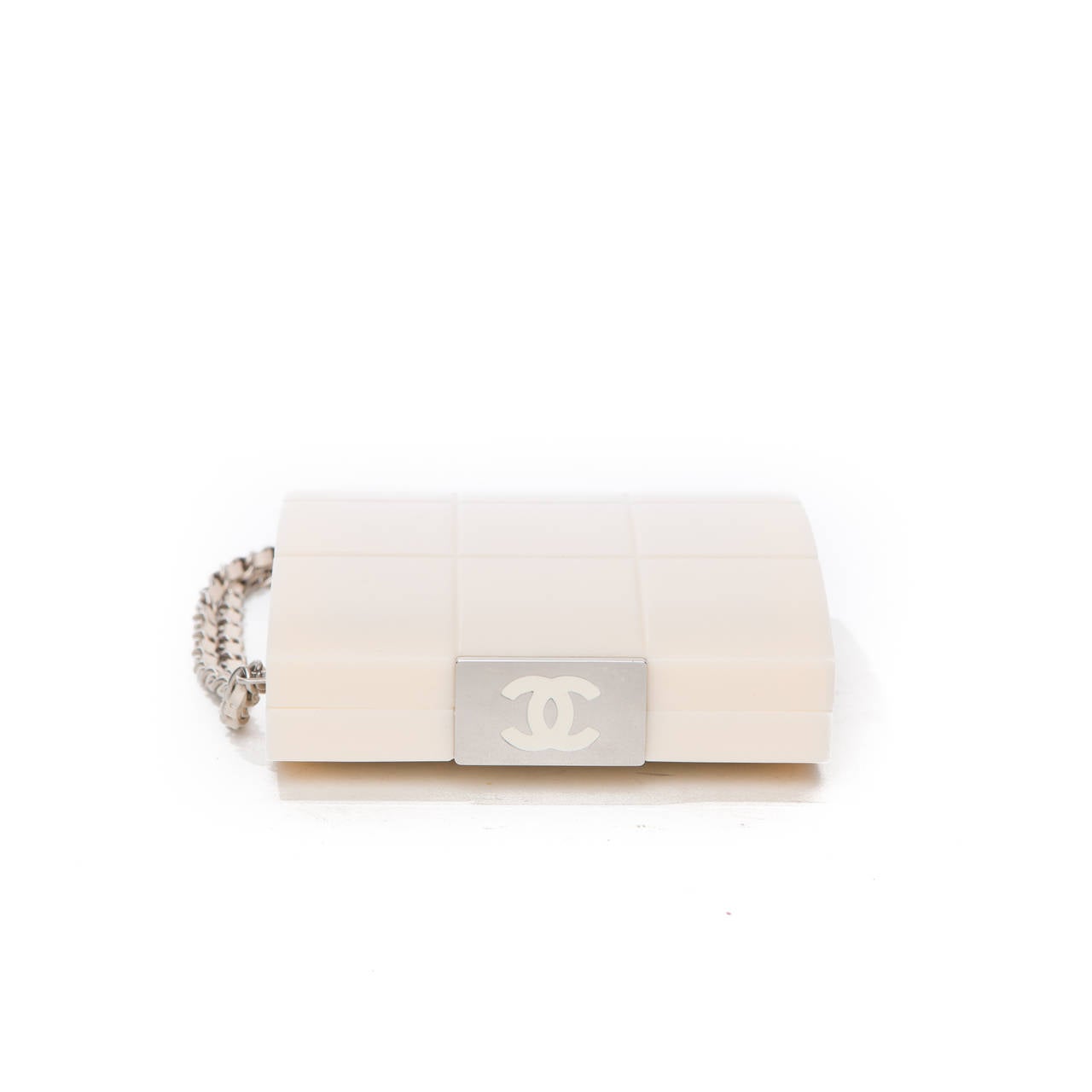 Chanel Cream Mini Resin Structured Clutch In New Condition In Bridgehampton, NY