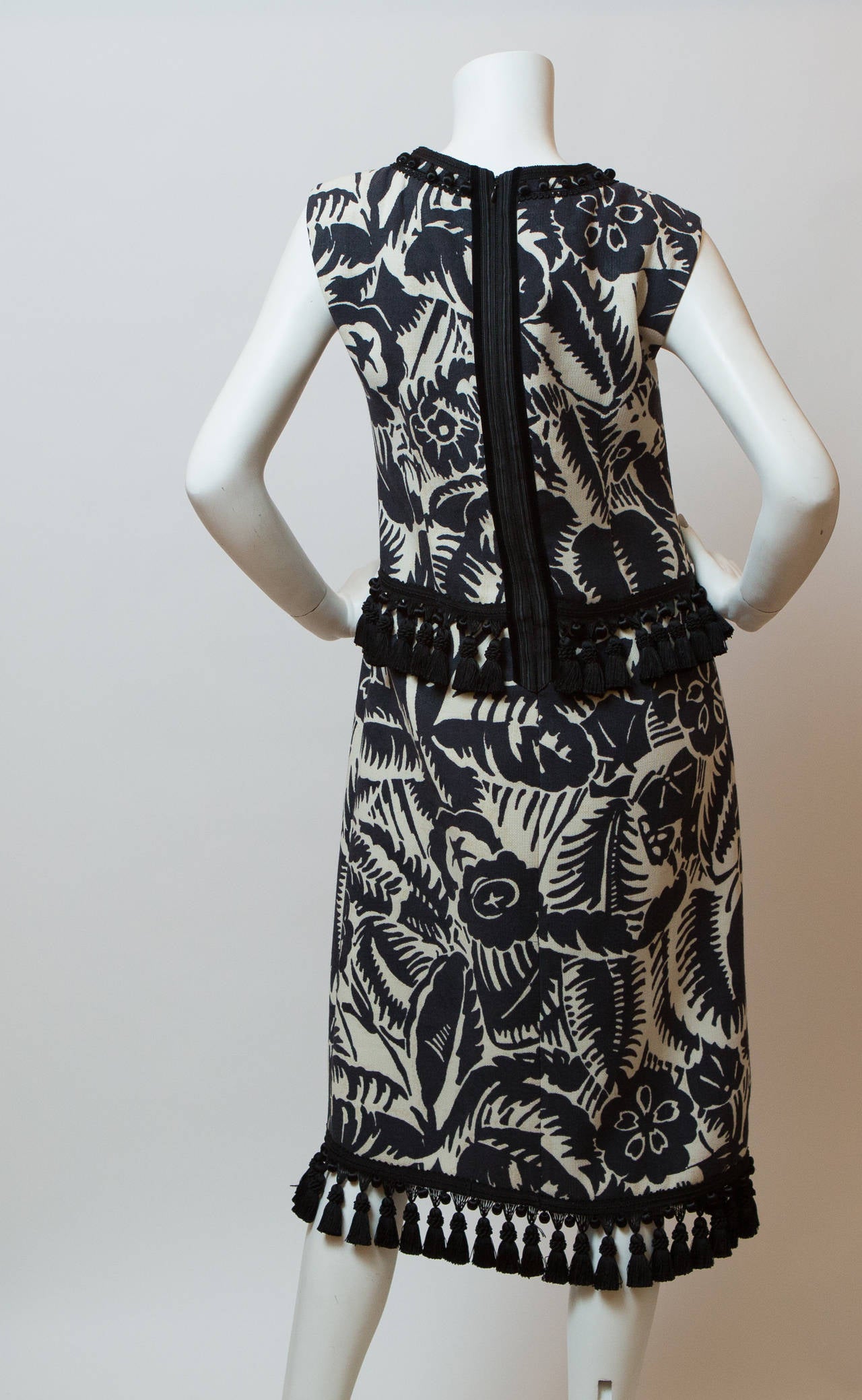 Marc Jacobs Black and White Floral Print Dress In Excellent Condition In Bridgehampton, NY