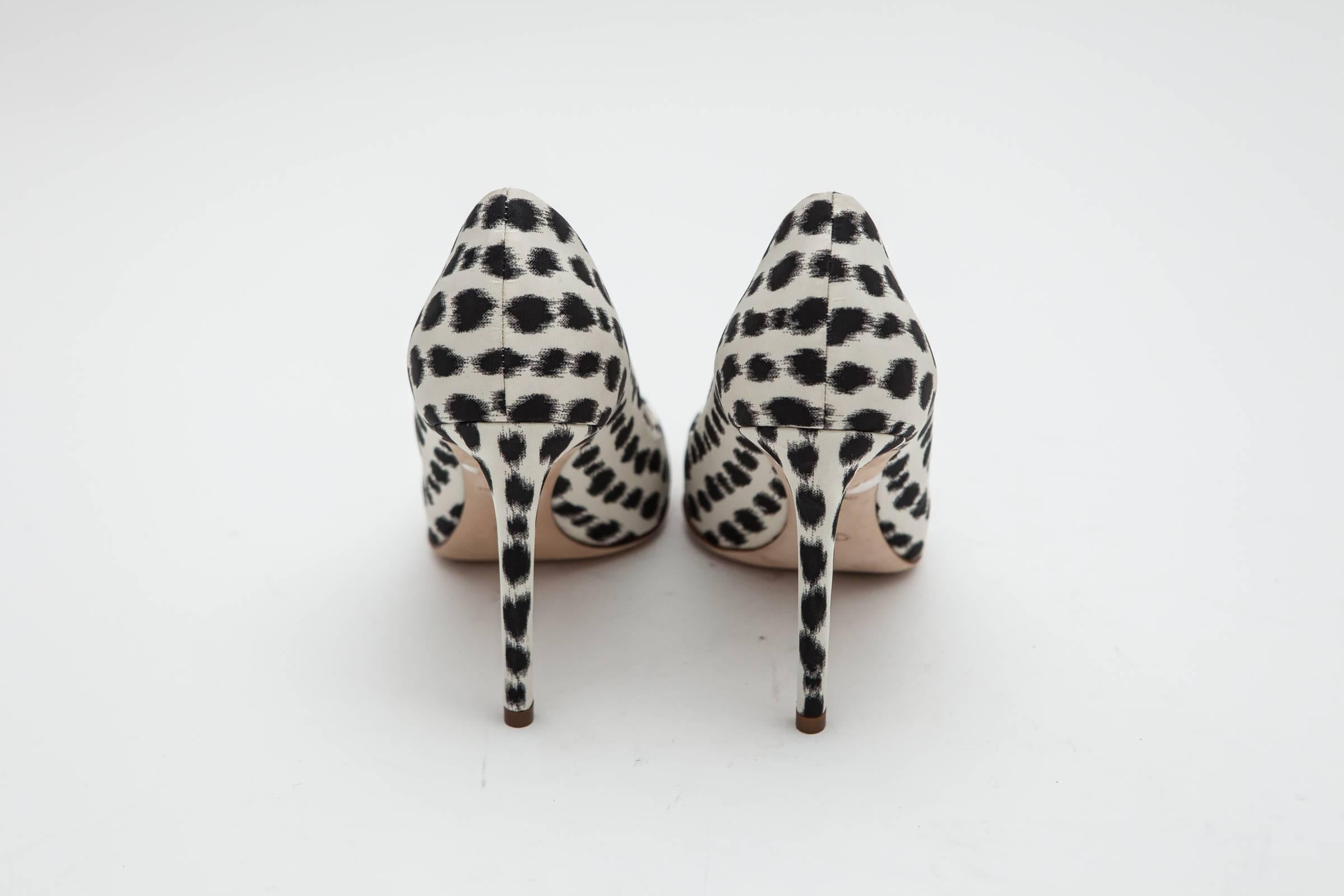 Christian Dior Ivory and Black Patterned Pumps 1