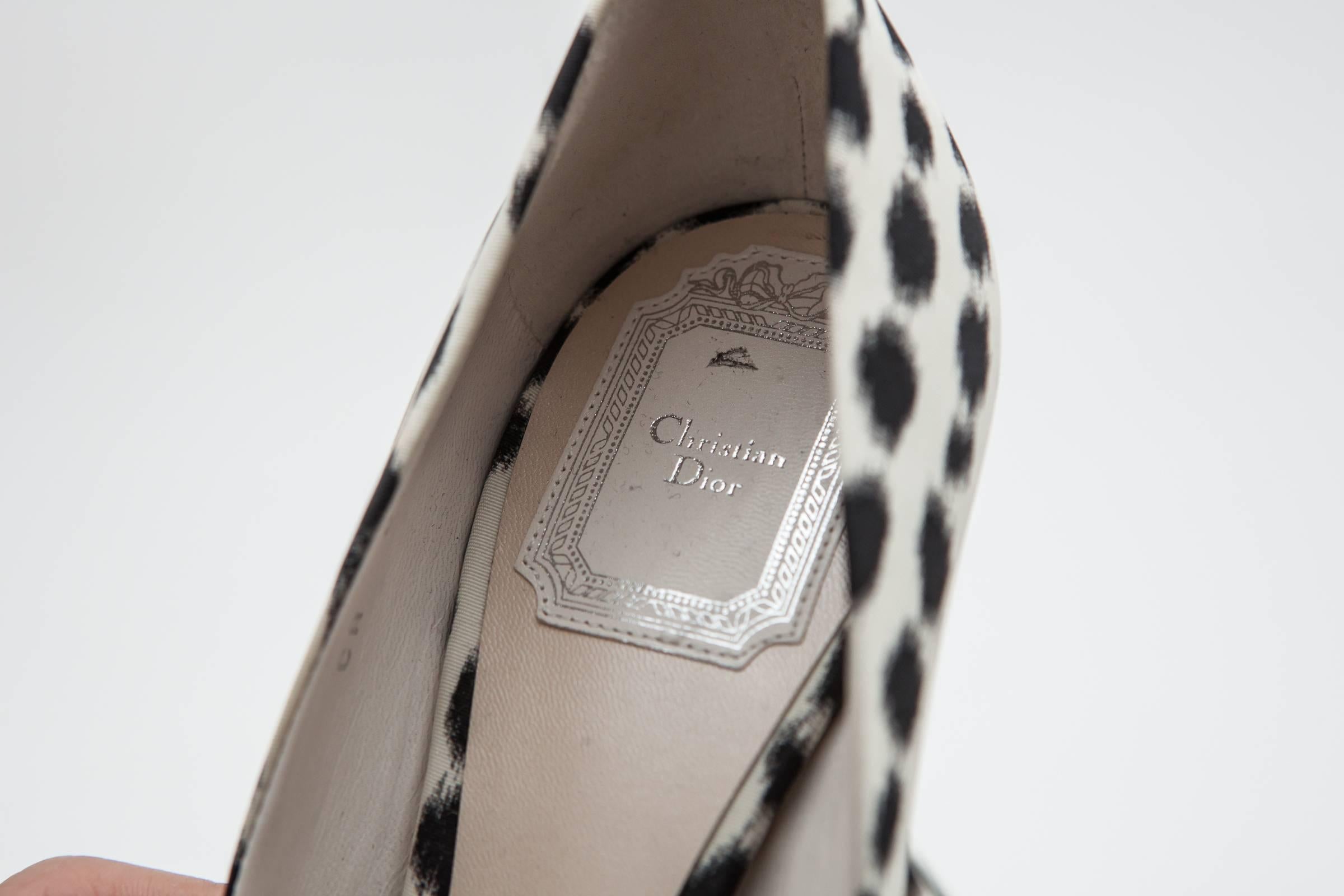 Christian Dior Ivory and Black Patterned Pumps 2