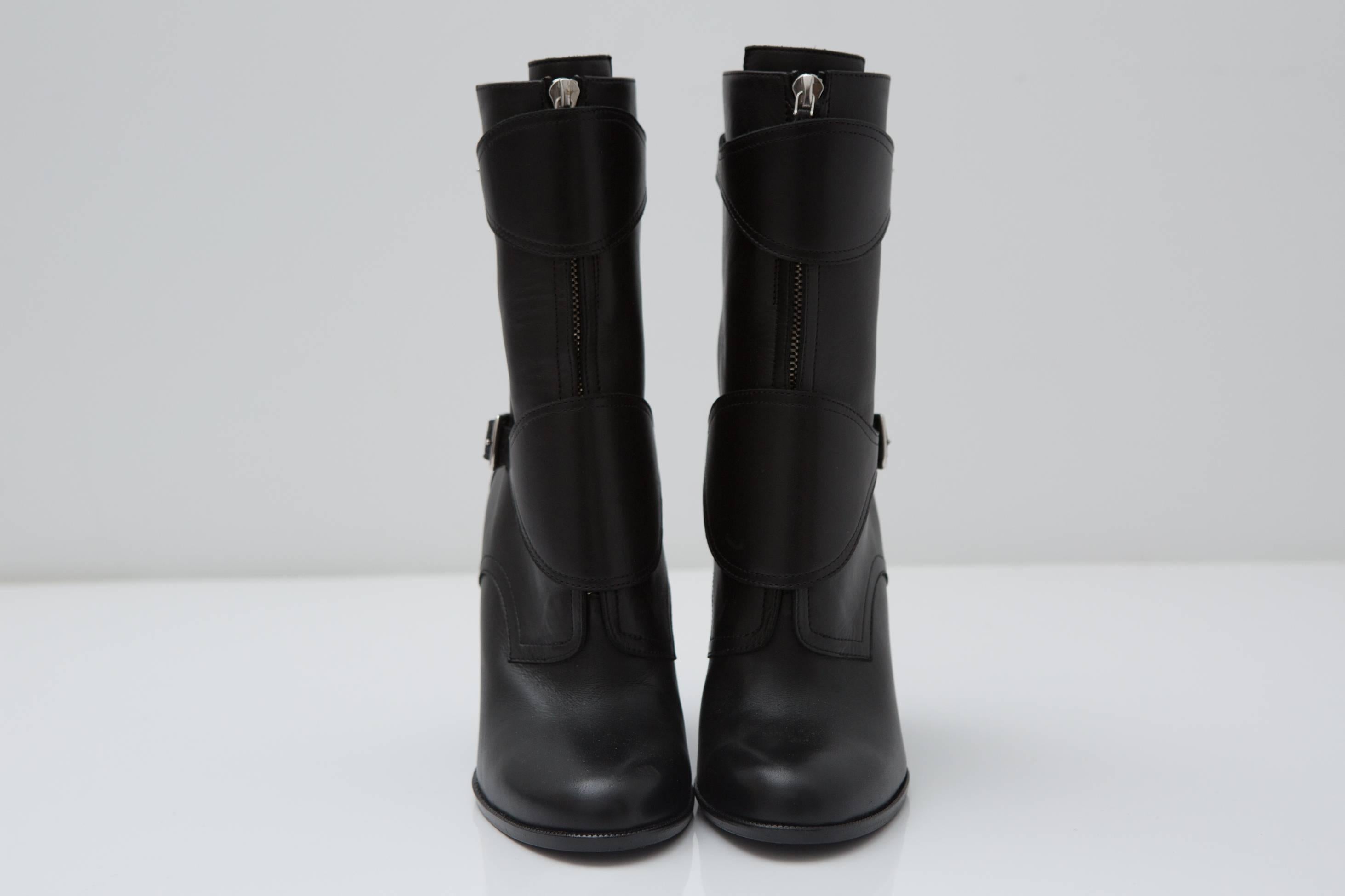 Hermes Black Leather Boots  In Excellent Condition In Bridgehampton, NY