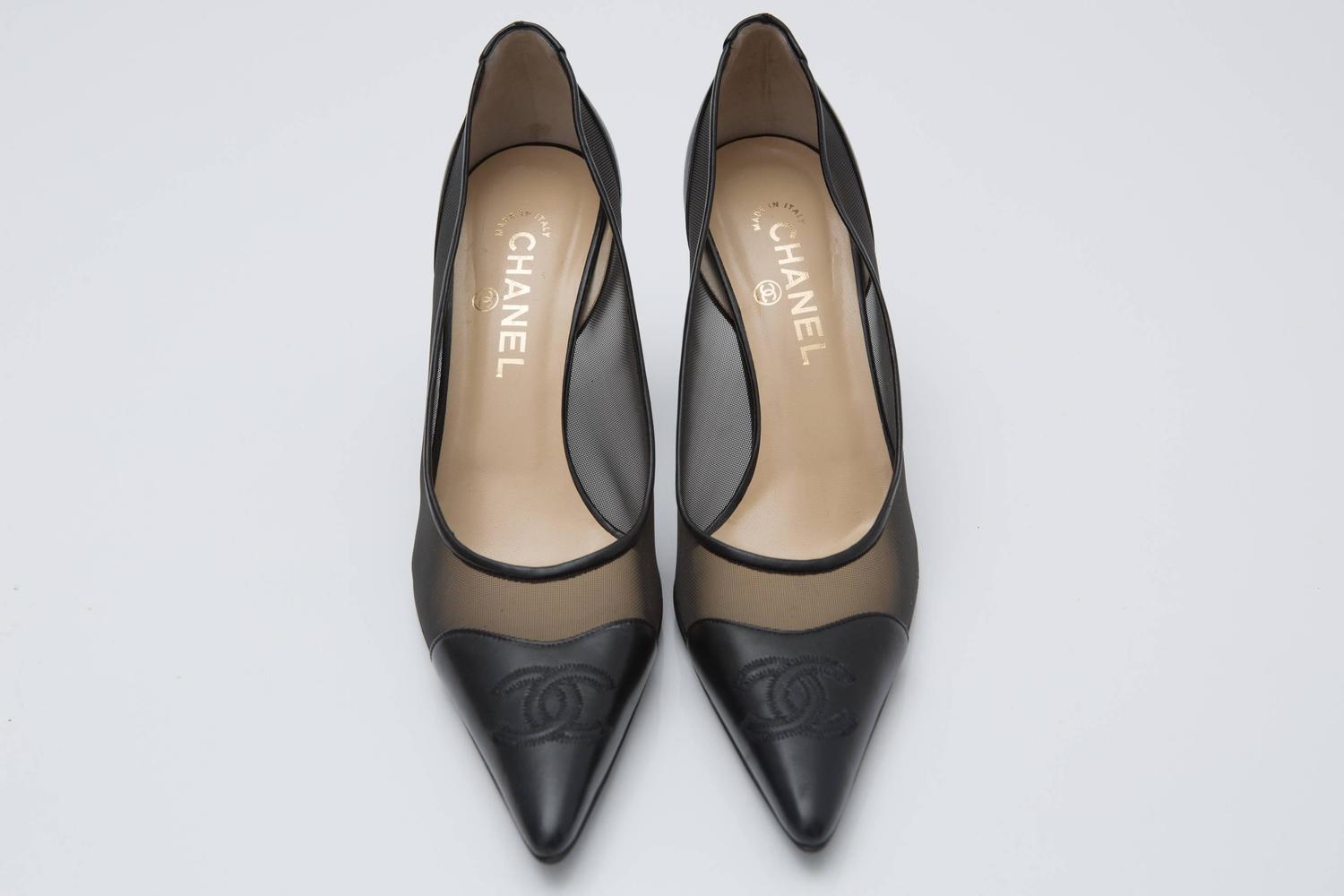 Chanel Pointy Toe Leather and Mesh Black Kitten Heel Pumps at 1stdibs