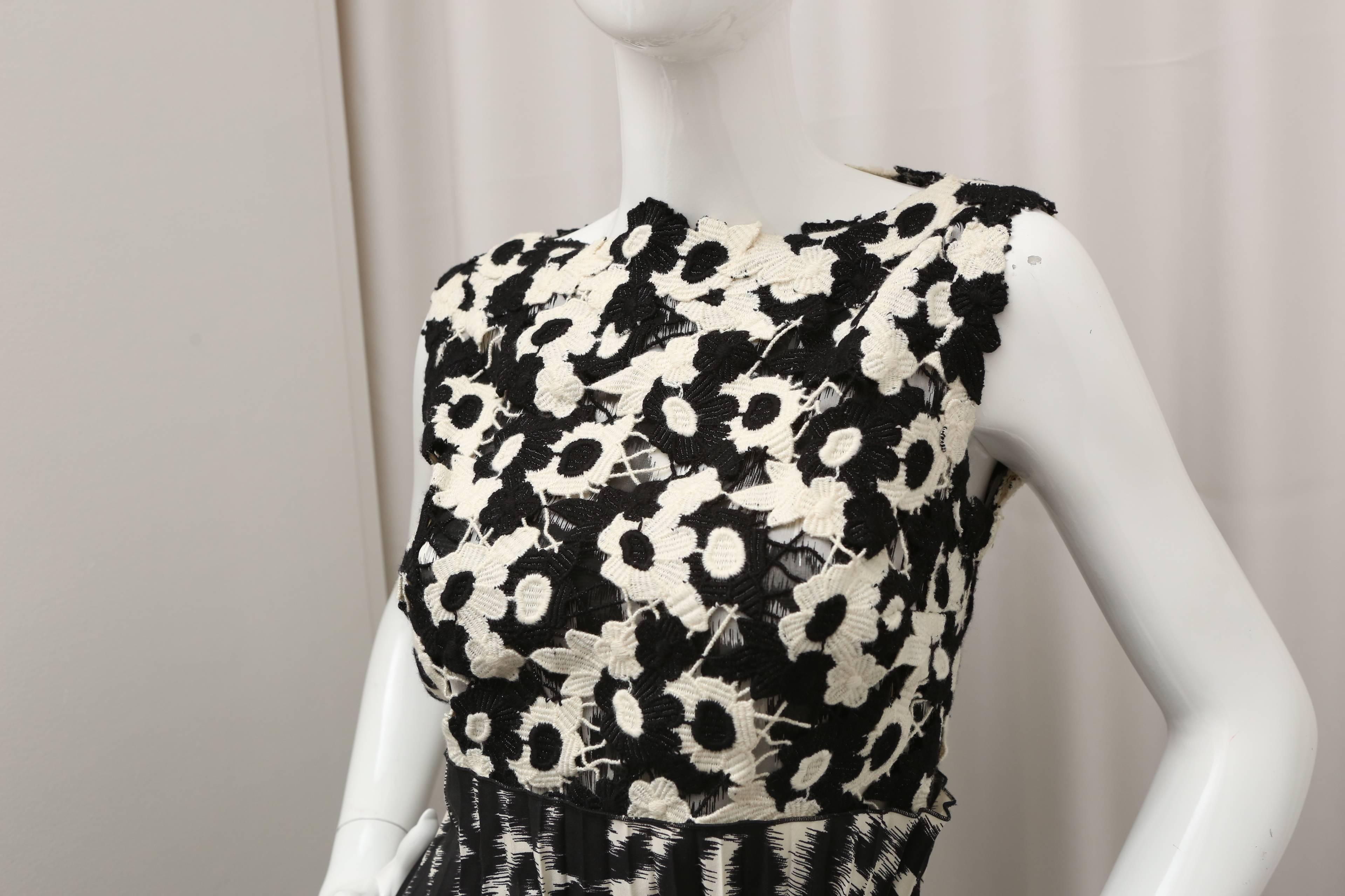 Giambattista Valli Black & White Silk Dress In Excellent Condition In Bridgehampton, NY