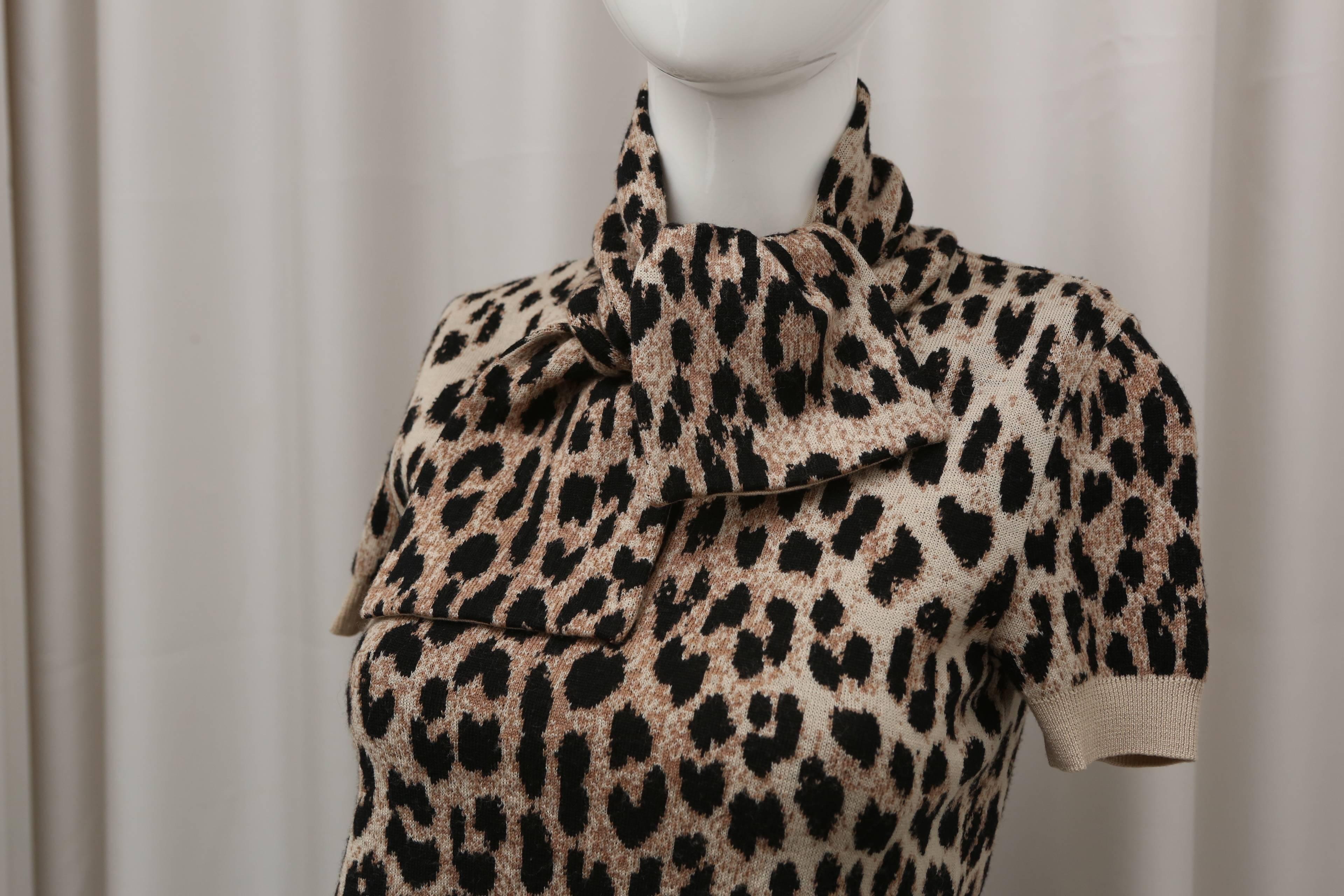Valentino Leopard Print Cashmere Sweater For Sale 1
