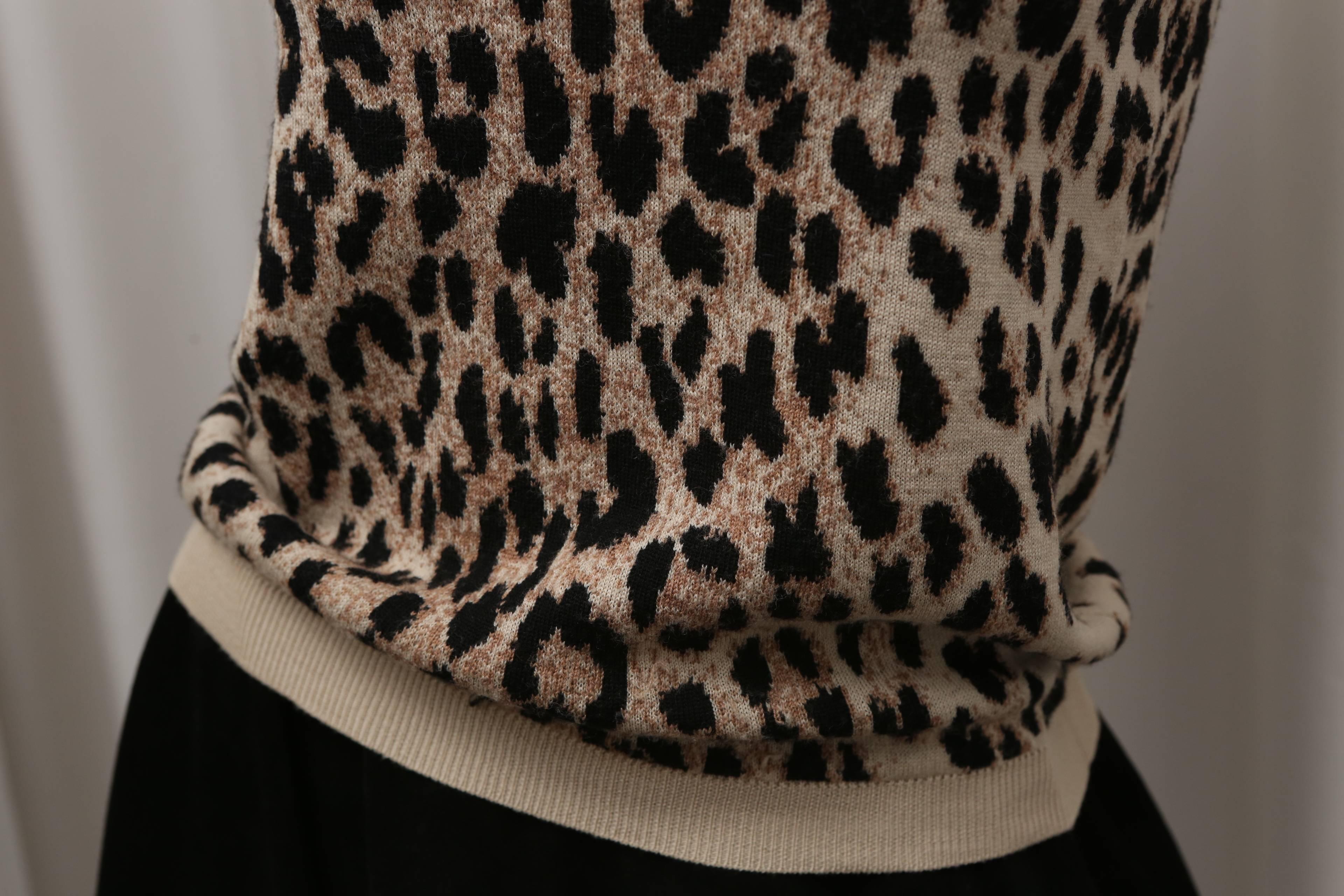 Valentino Leopard Print Cashmere Sweater In Good Condition In Bridgehampton, NY