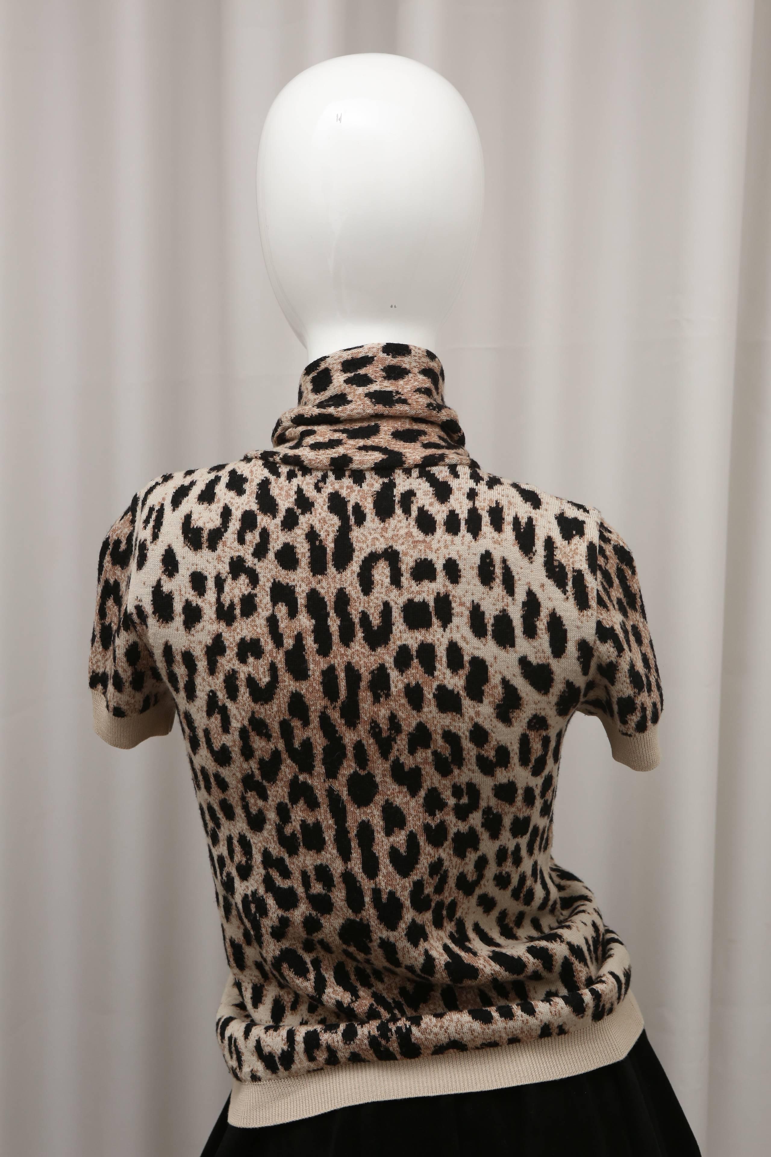 Women's Valentino Leopard Print Cashmere Sweater For Sale