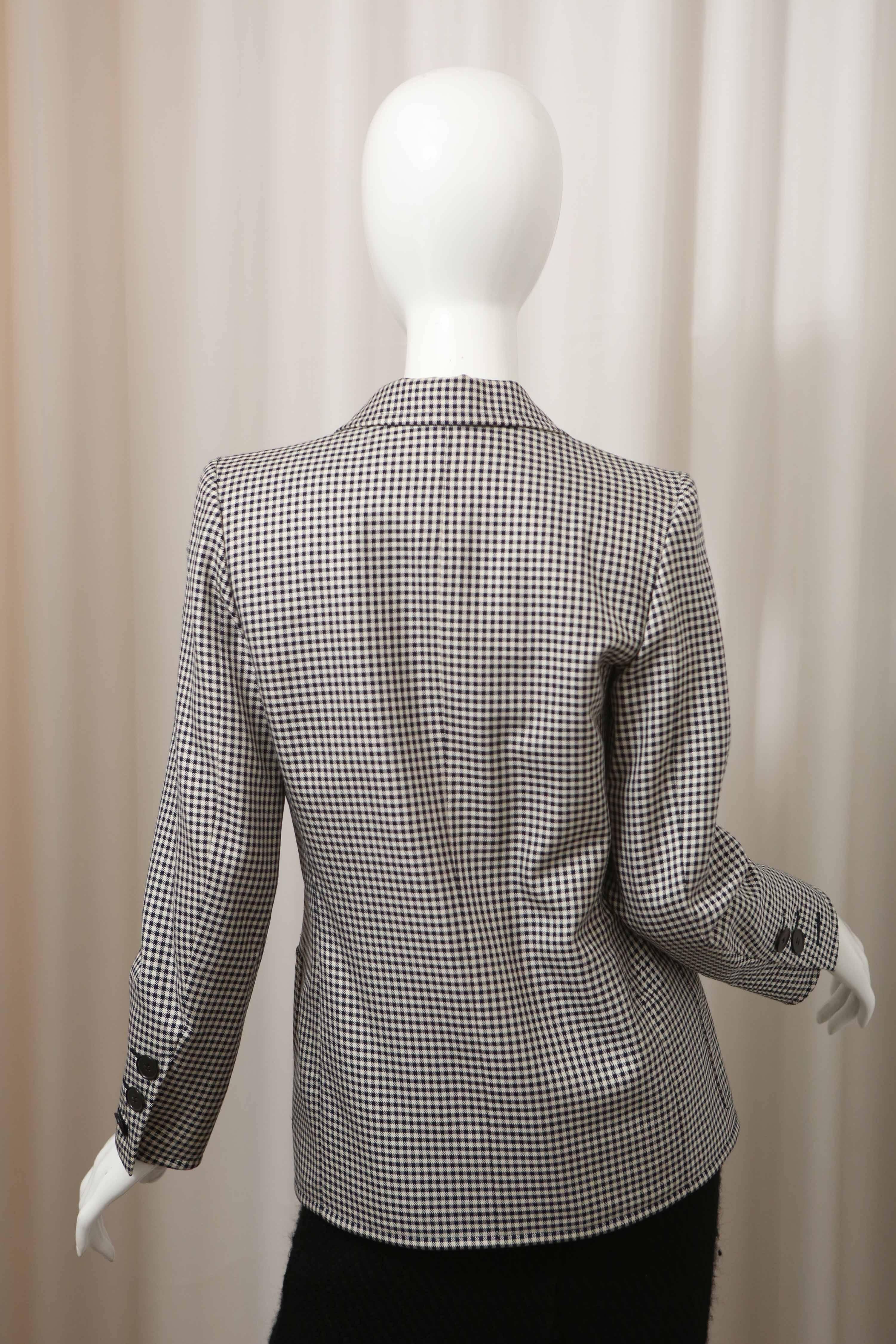 black and white houndstooth sport coat