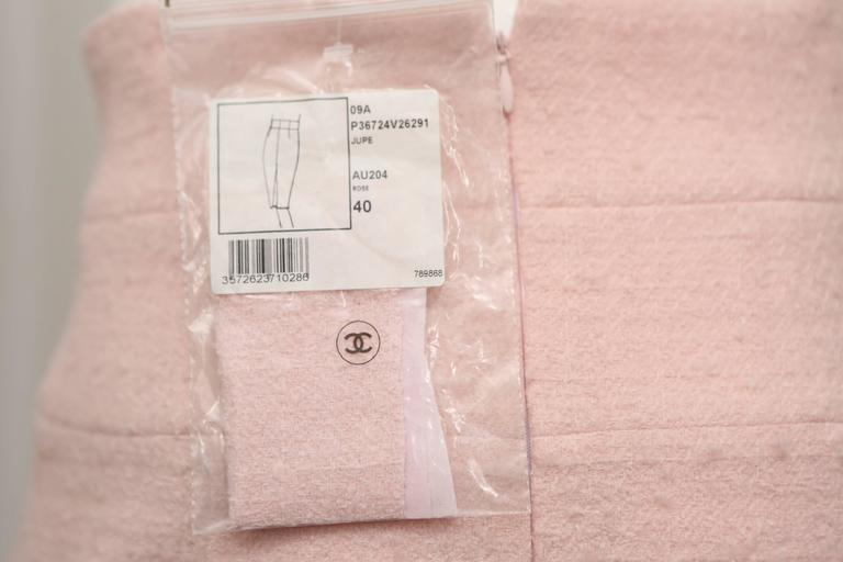 Chanel Light Pink Hi-Waisted Skirt W/ Front Pleat For Sale at 1stDibs