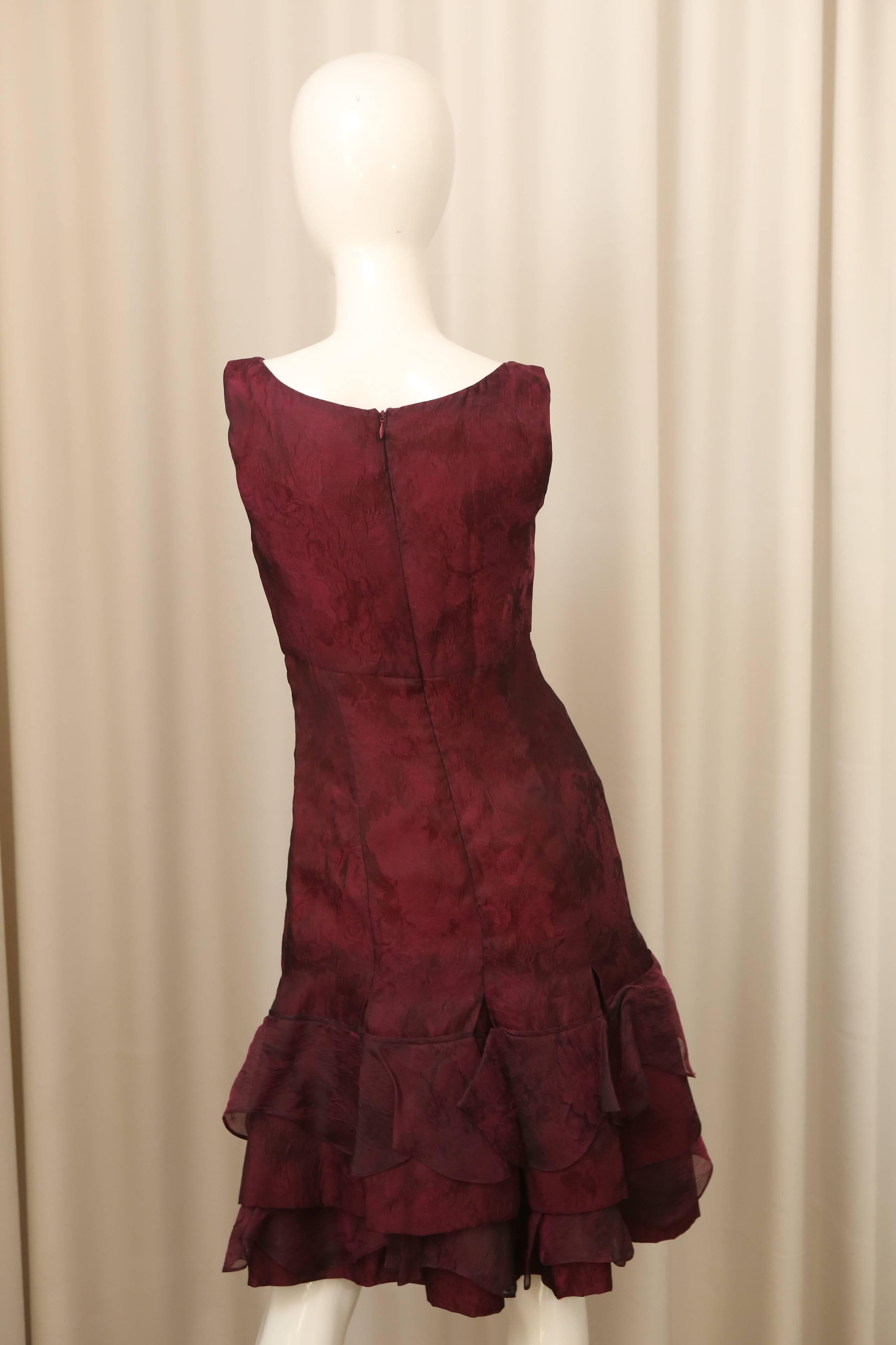 Carolina Herrera Red Textured Dress In Excellent Condition In Bridgehampton, NY
