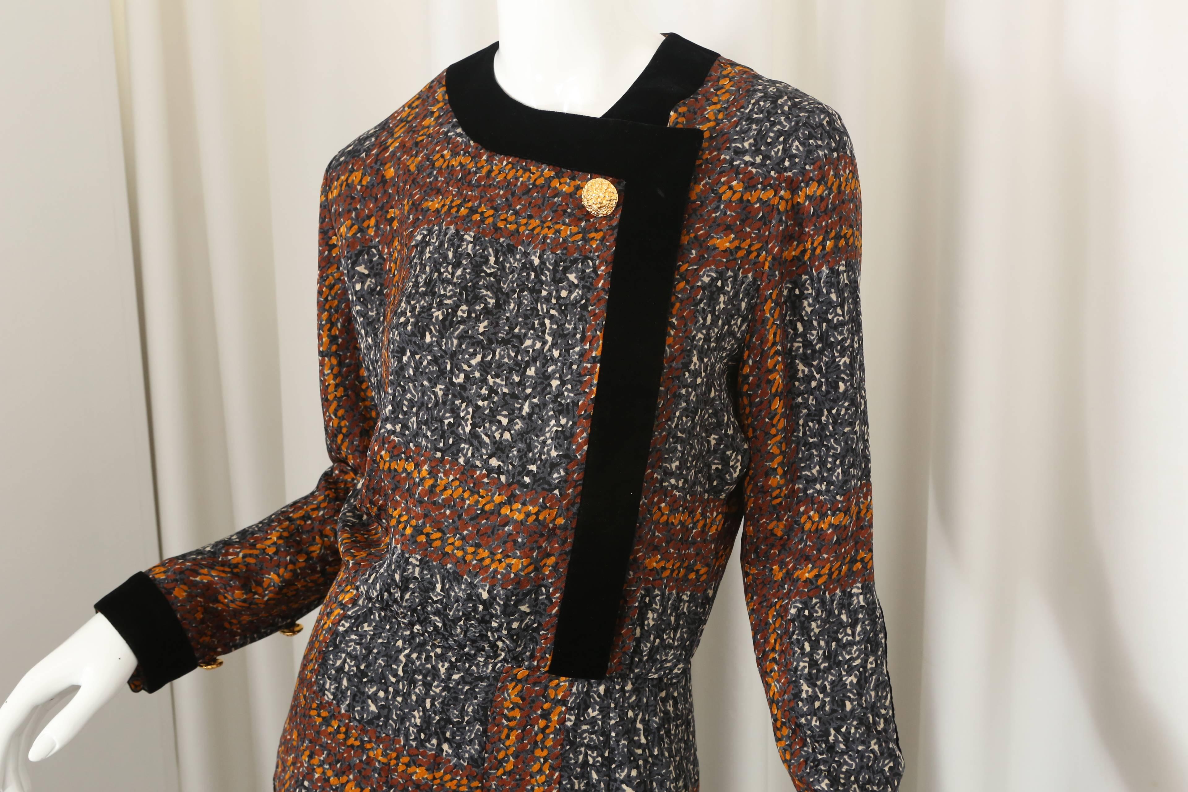 Givenchy Long Sleeve Printed Dress W/ Black Velvet & Gold Buttons In Good Condition In Bridgehampton, NY