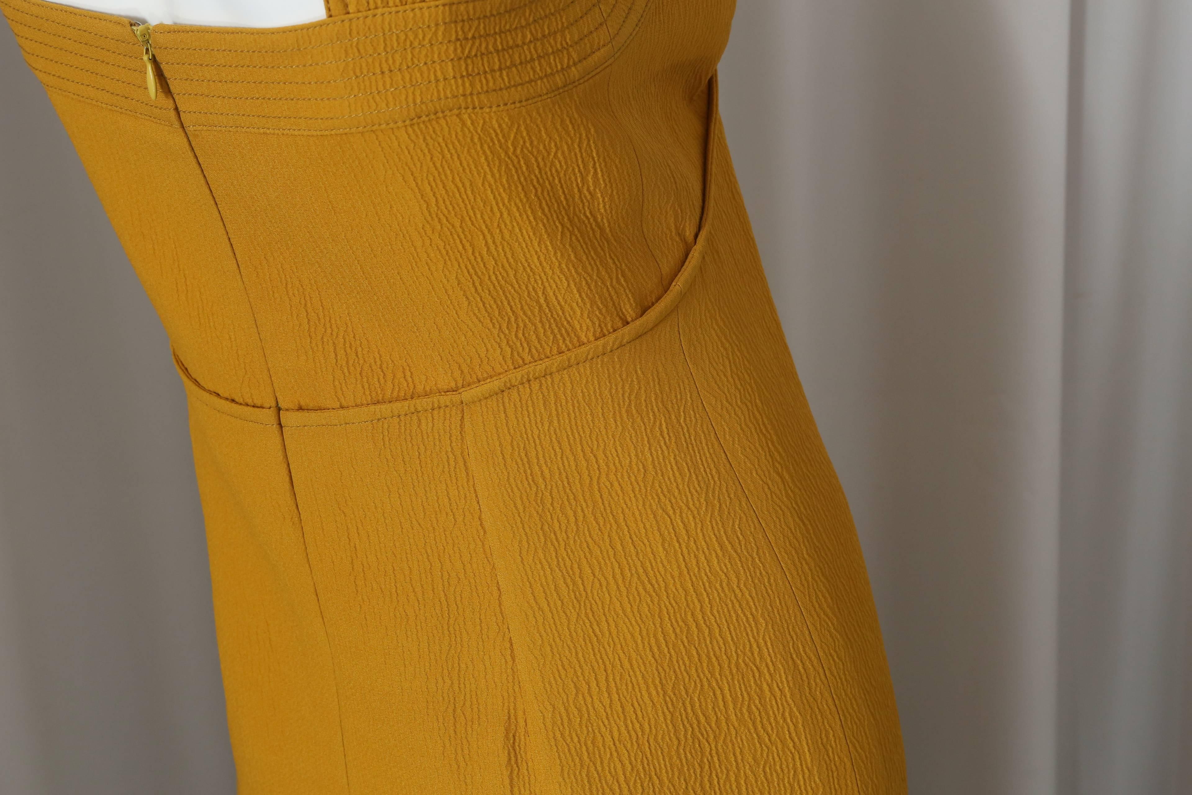 Oscar de la Renta Yellow S/L Dress W/ Front Gathering In Good Condition In Bridgehampton, NY