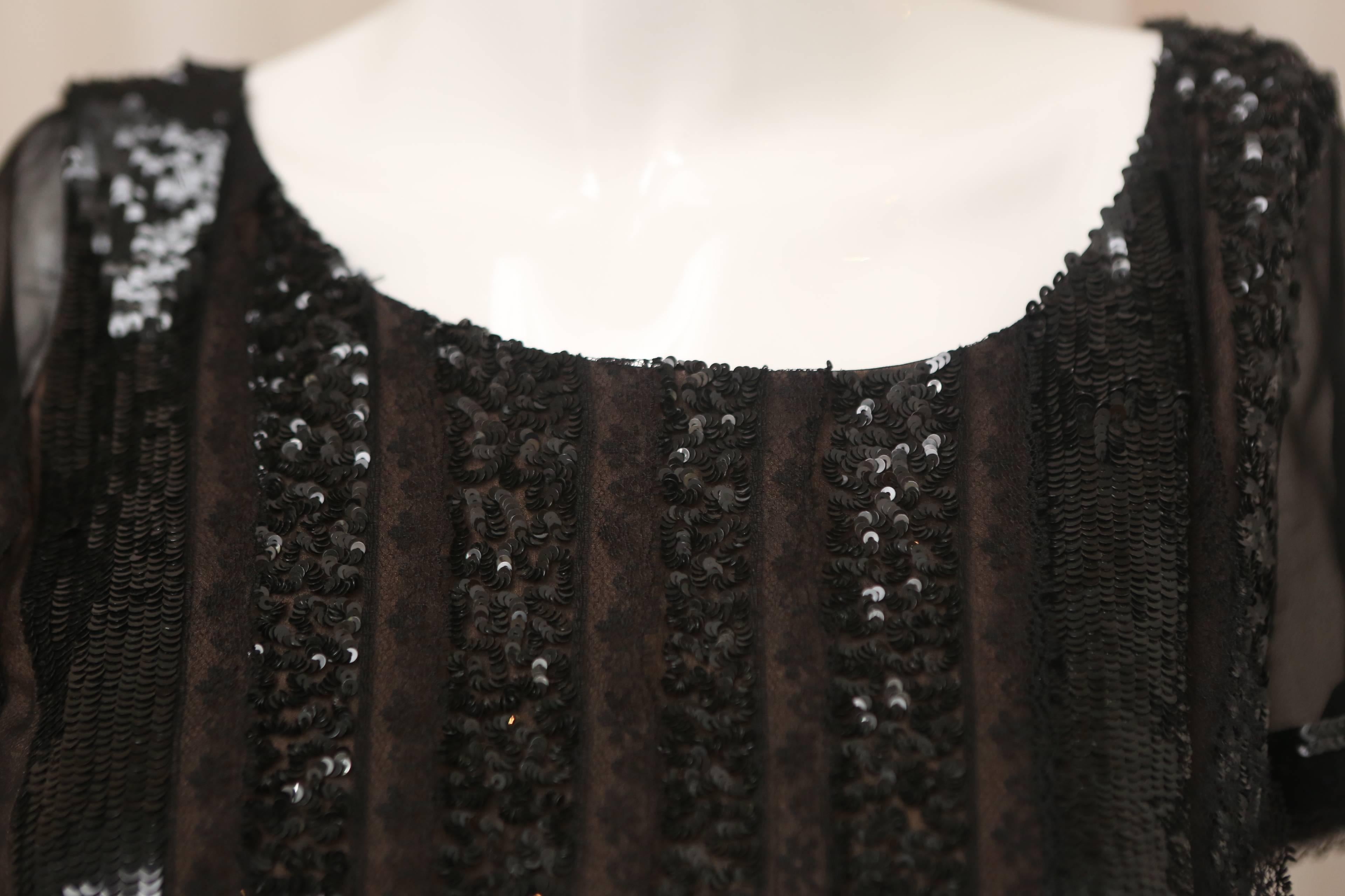 Oscar de la Renta Black Silk Dress with Sequins In Good Condition In Bridgehampton, NY