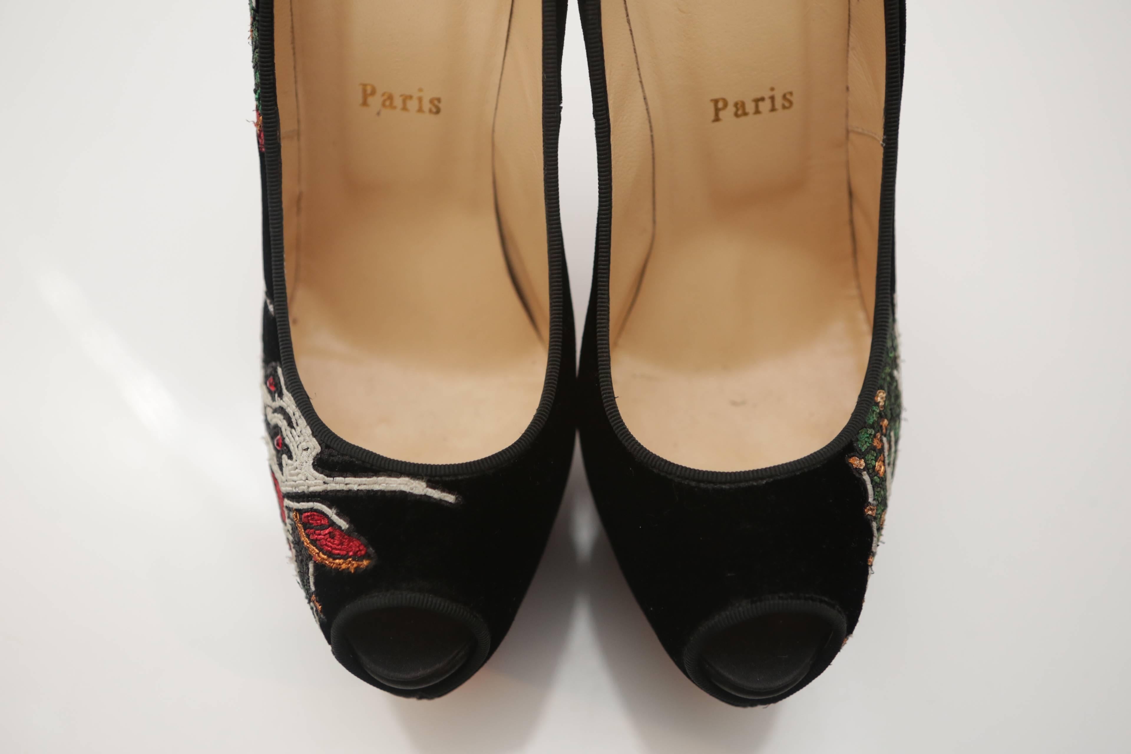 Christian Louboutin Highness Tattoo Dragon Black Platforms In Good Condition In Bridgehampton, NY