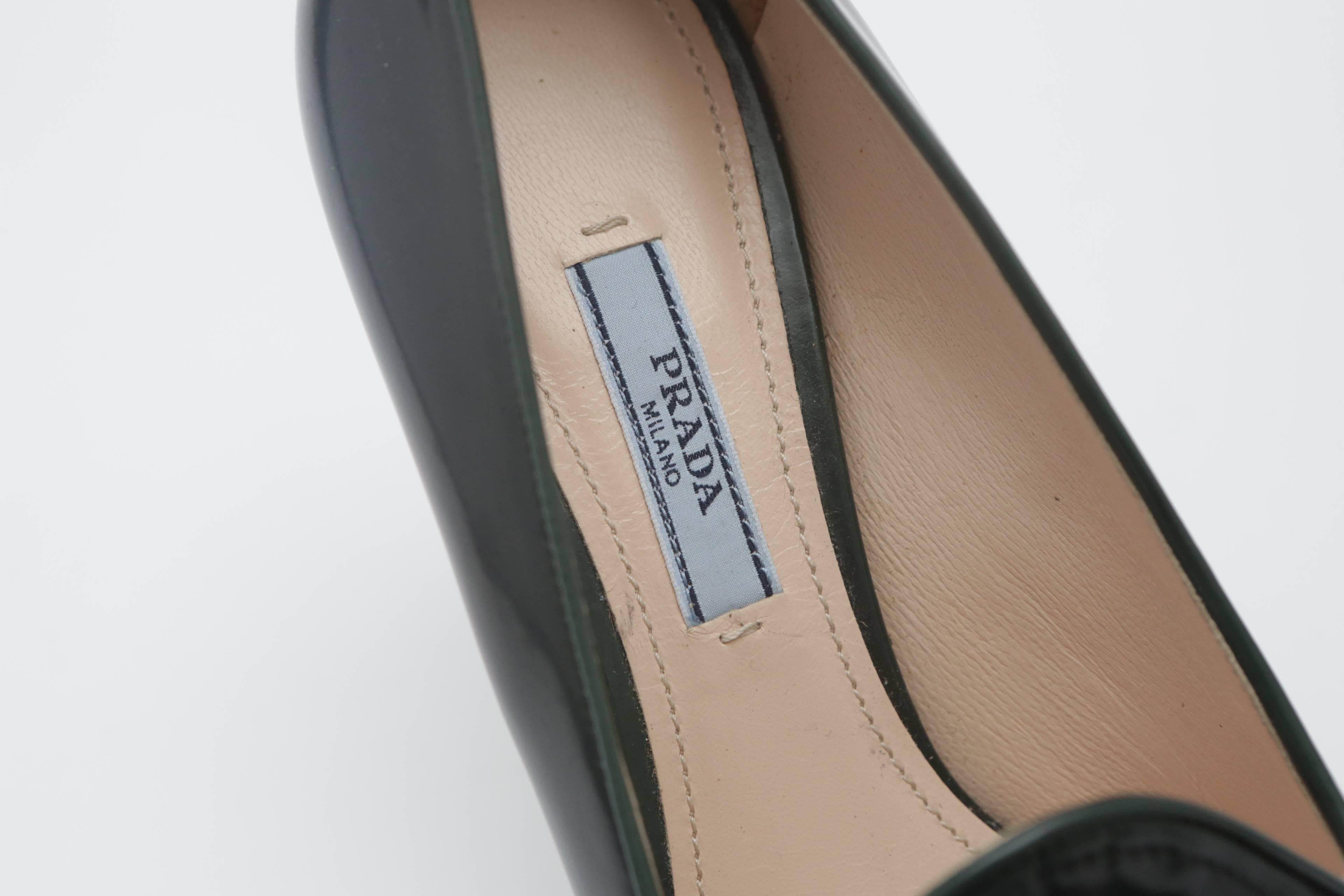 Prada Green Pumps  1