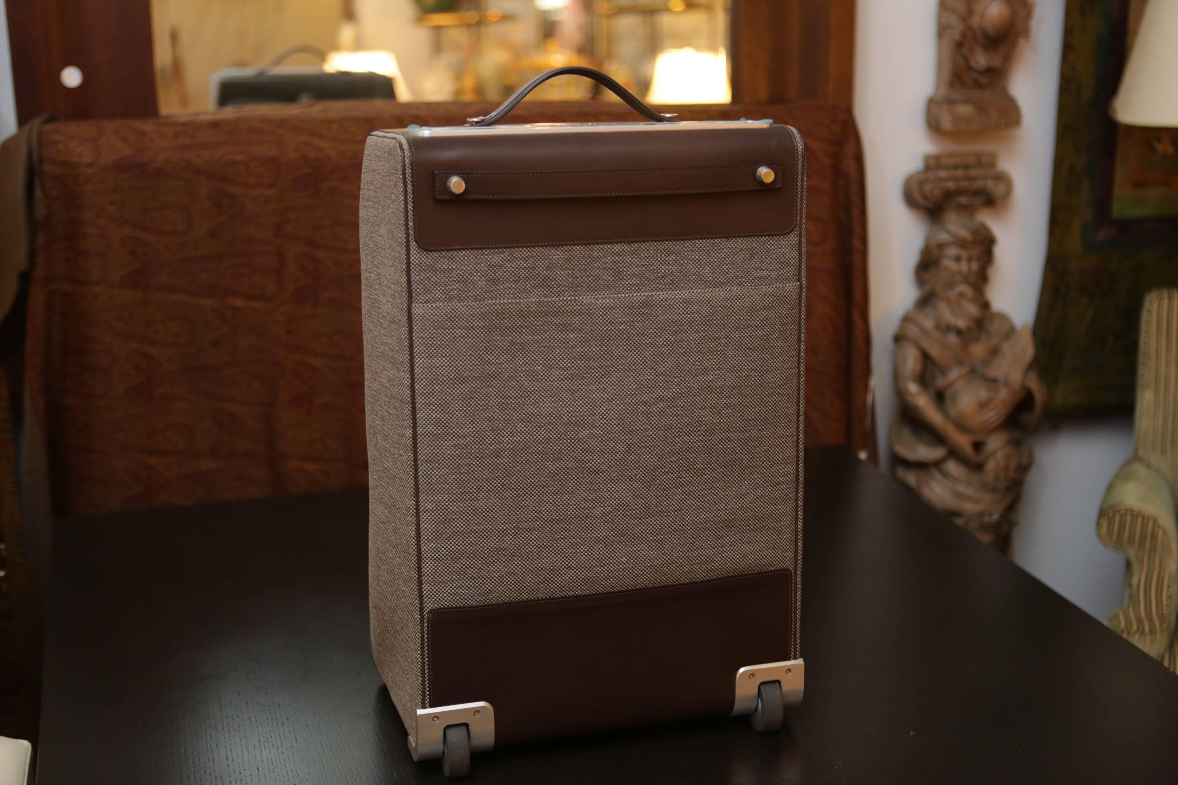 hermes carry on luggage