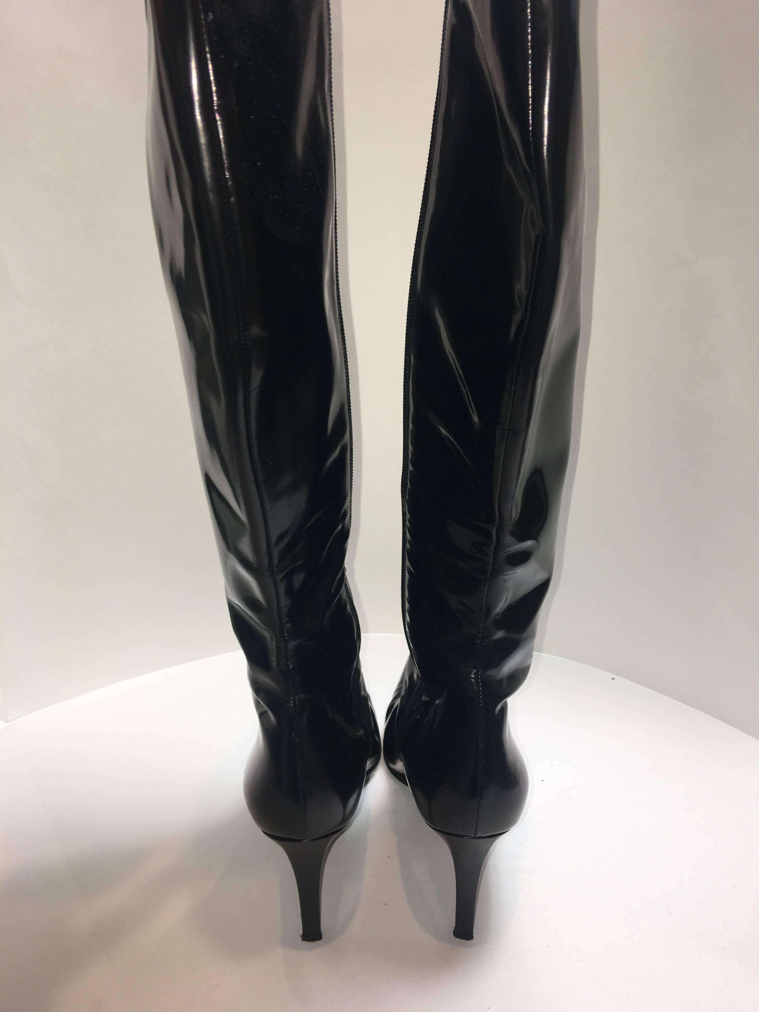 Burberry Patent Leather Boots In Good Condition In Bridgehampton, NY