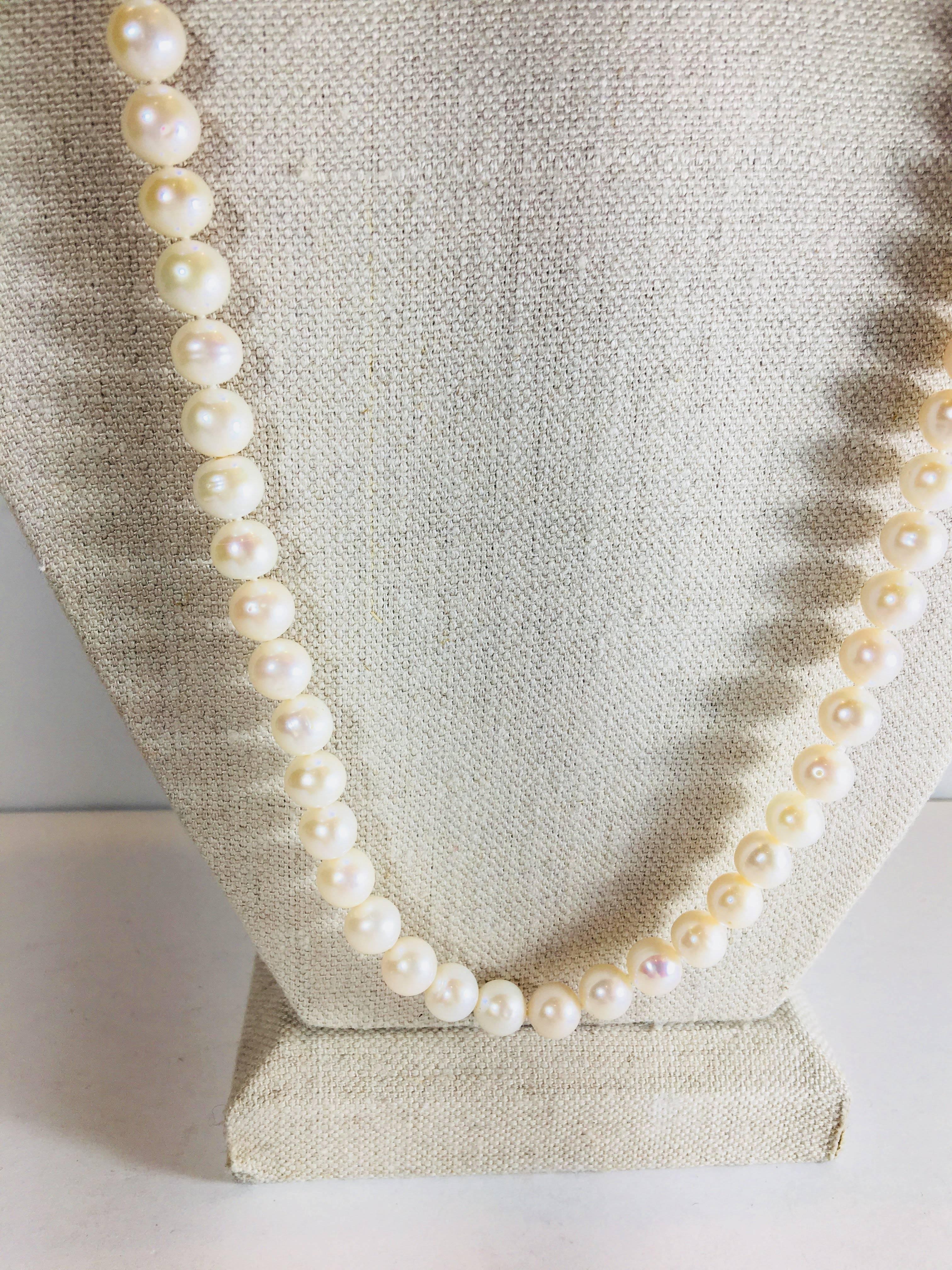 10-10.5mm Freshwater Pearl Necklace In Excellent Condition In Bridgehampton, NY