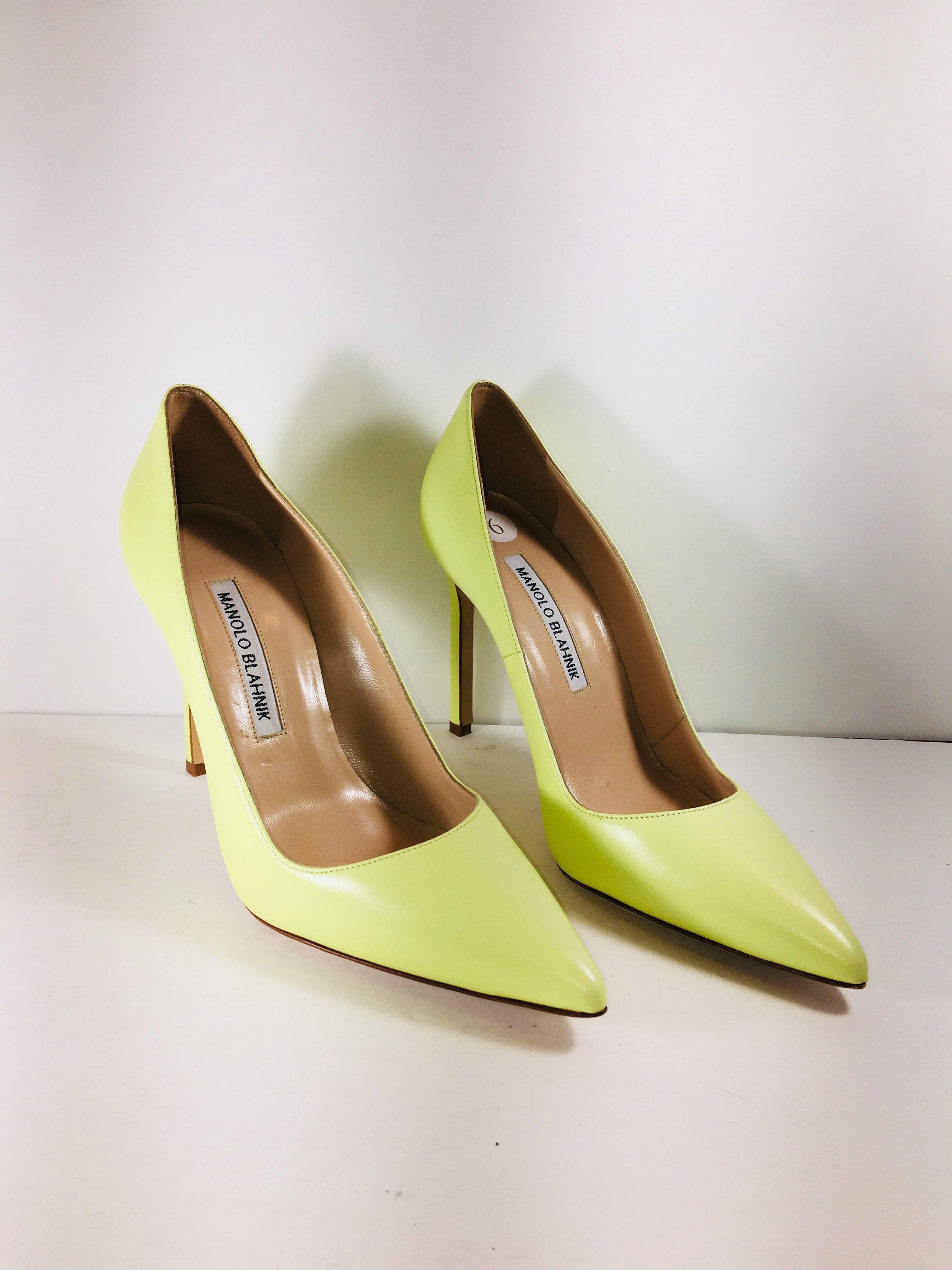 Manolo Pointy Toe Neon Lime Leather Pumps