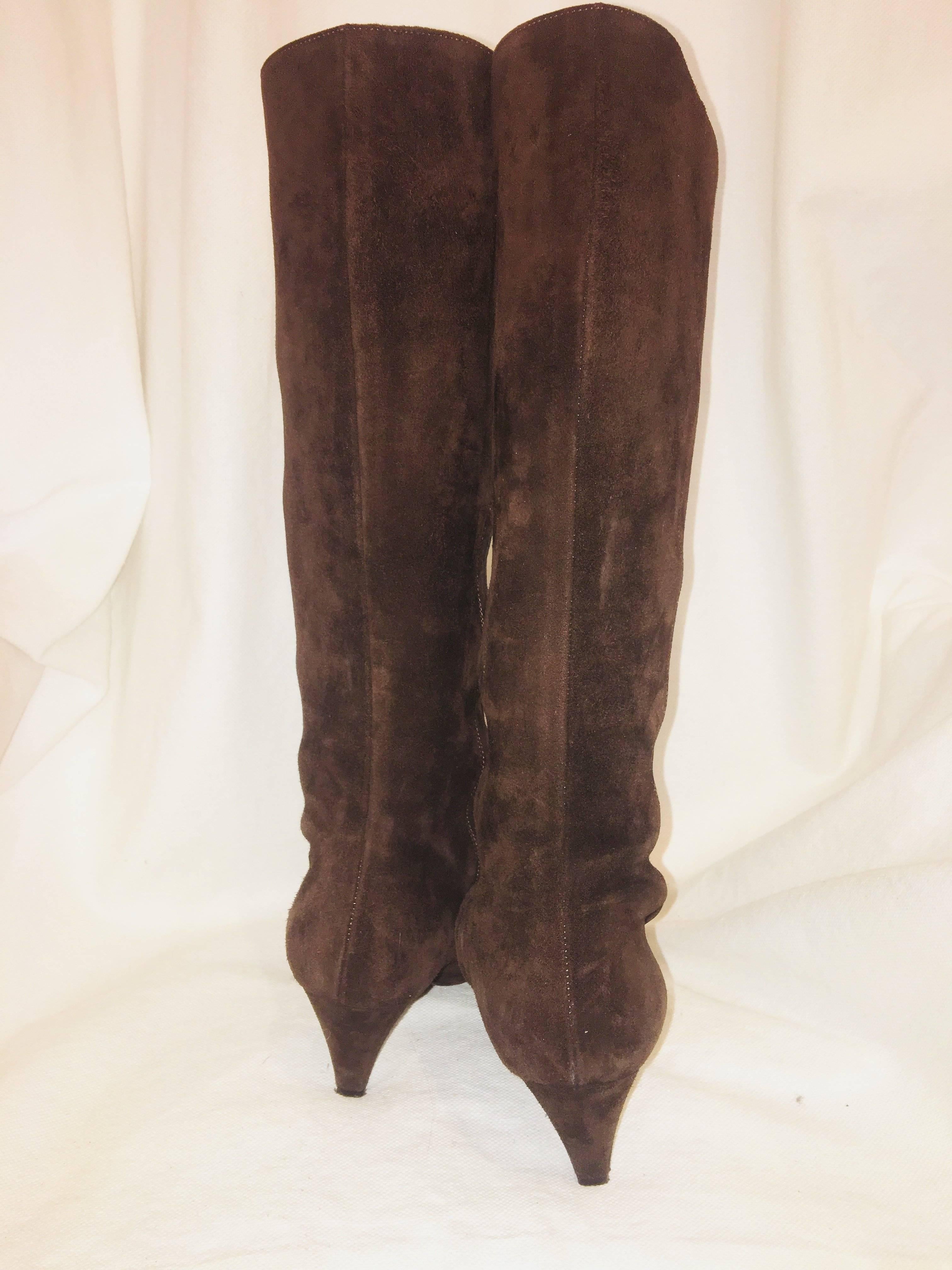 Prada Pointed Toe Boots In Excellent Condition In Bridgehampton, NY