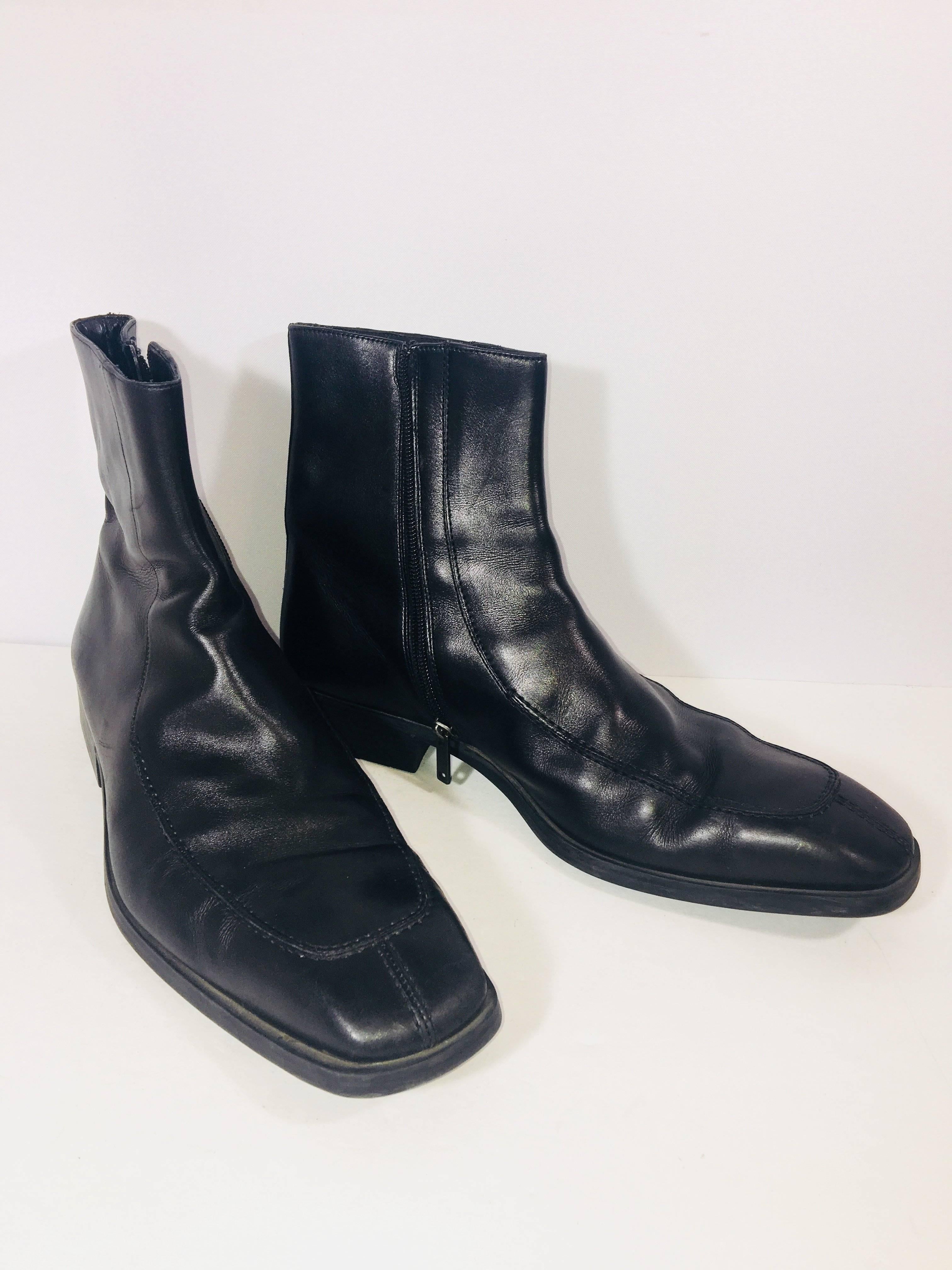 Men's Gucci Black Leather Ankle Boot with Side Zipper and Square Toe.