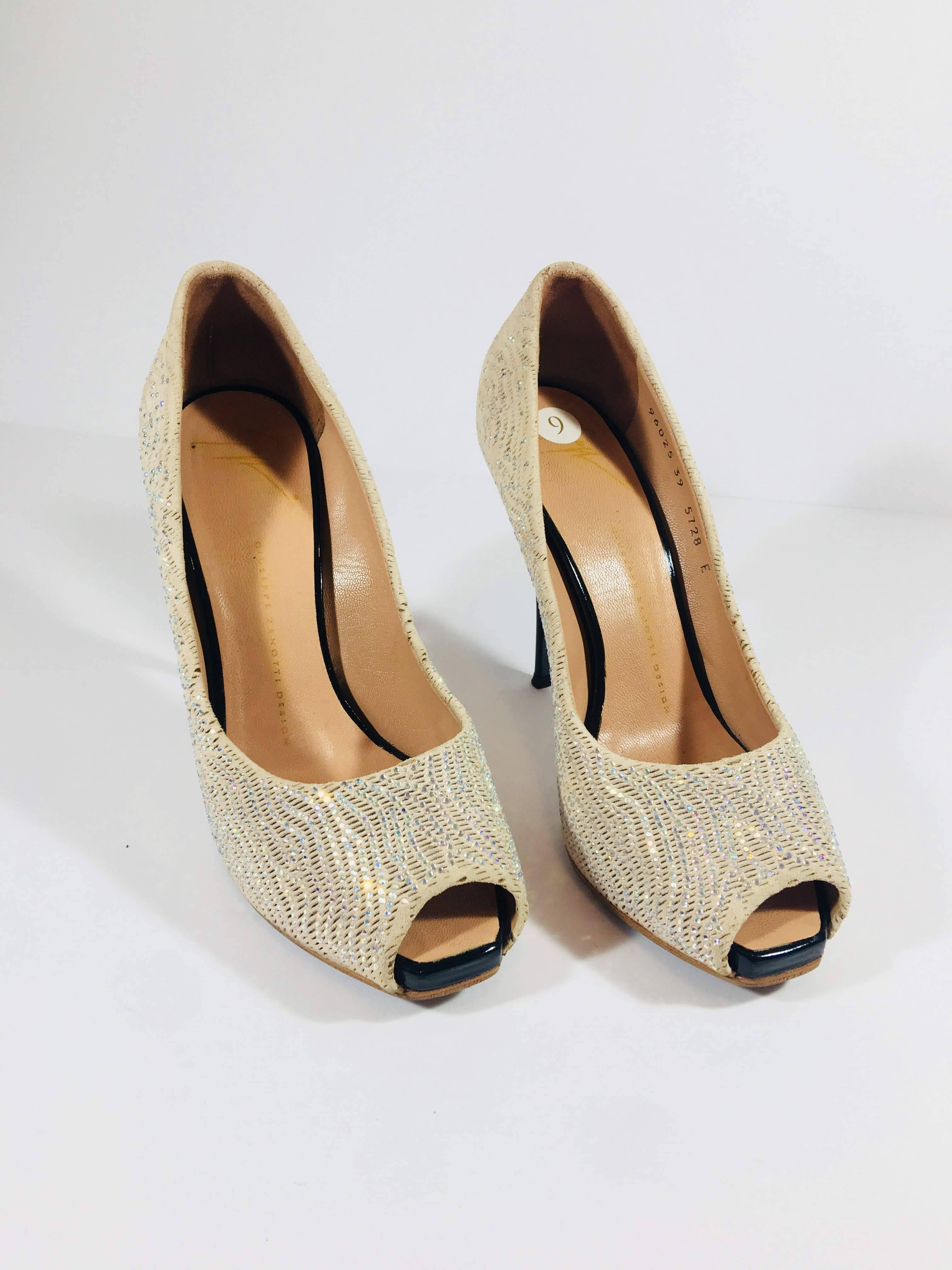 Guiseppe Zanotti Pumps in Nude Suede. Peep Toe with Embellished Details Throughout. 