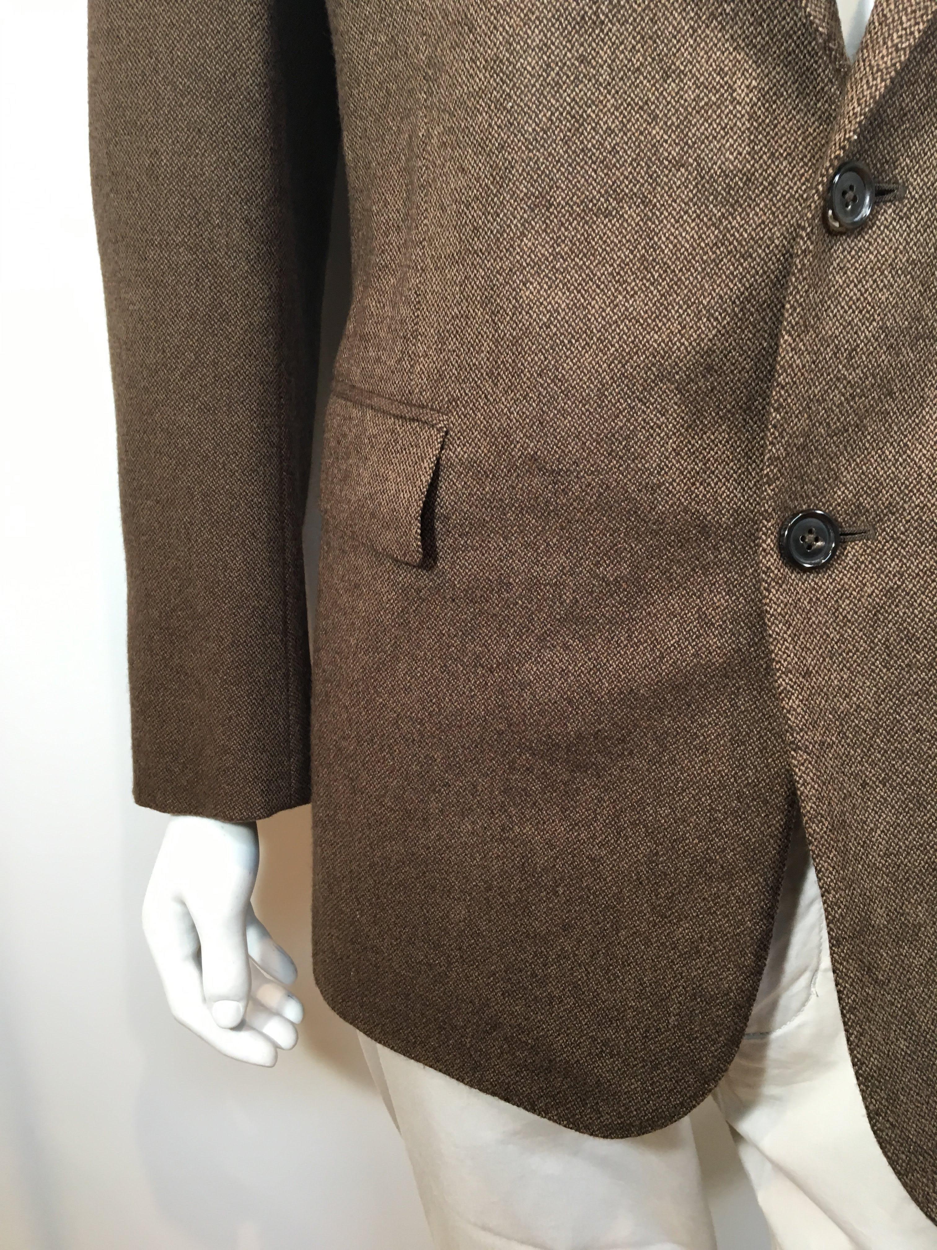 Men's Ralph Lauren Black Label brown cashmere blazer with 2 buttons and 3 faux pockets. 