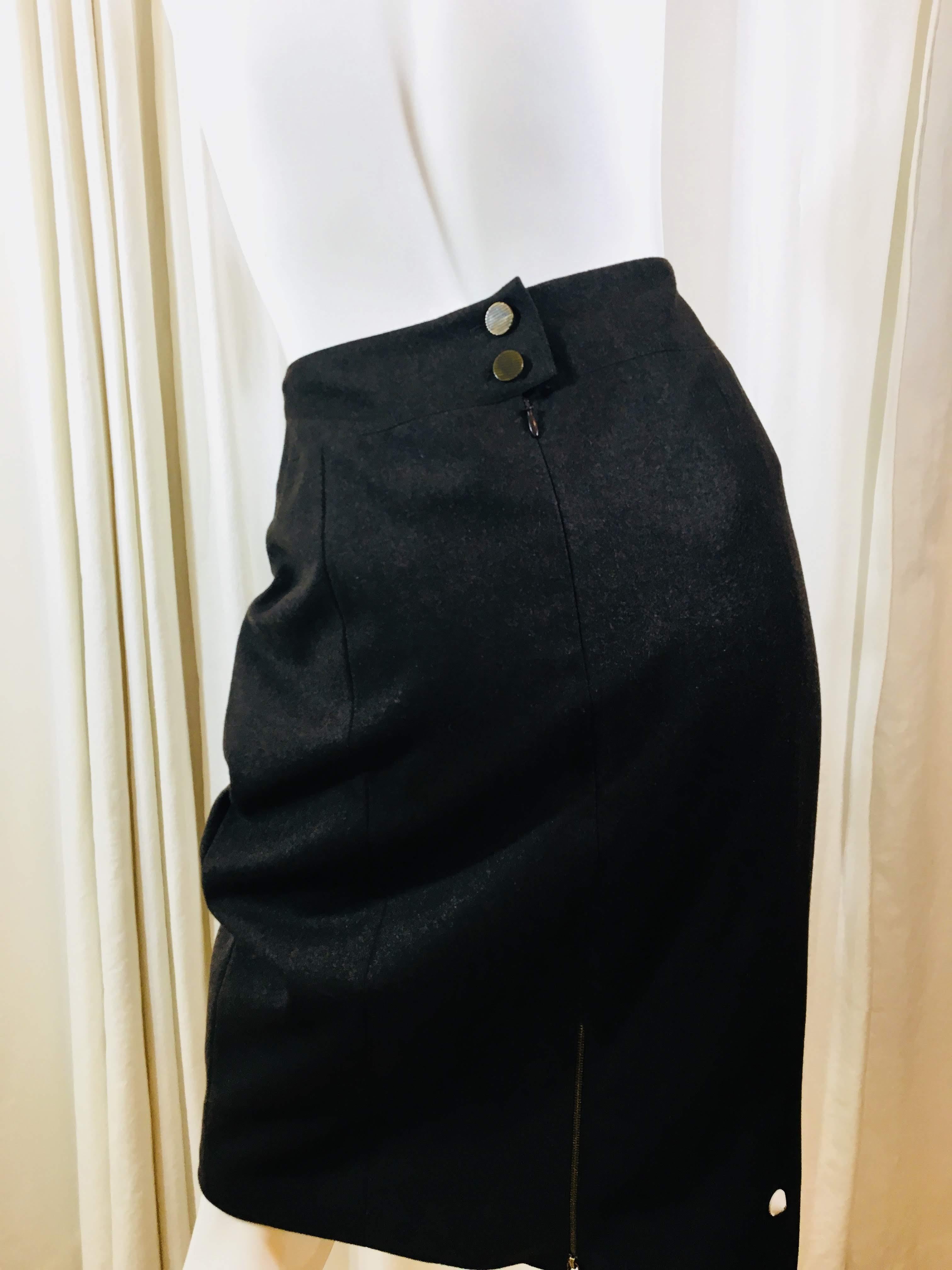 Chanel Brown Pencil Skirt In Good Condition In Bridgehampton, NY