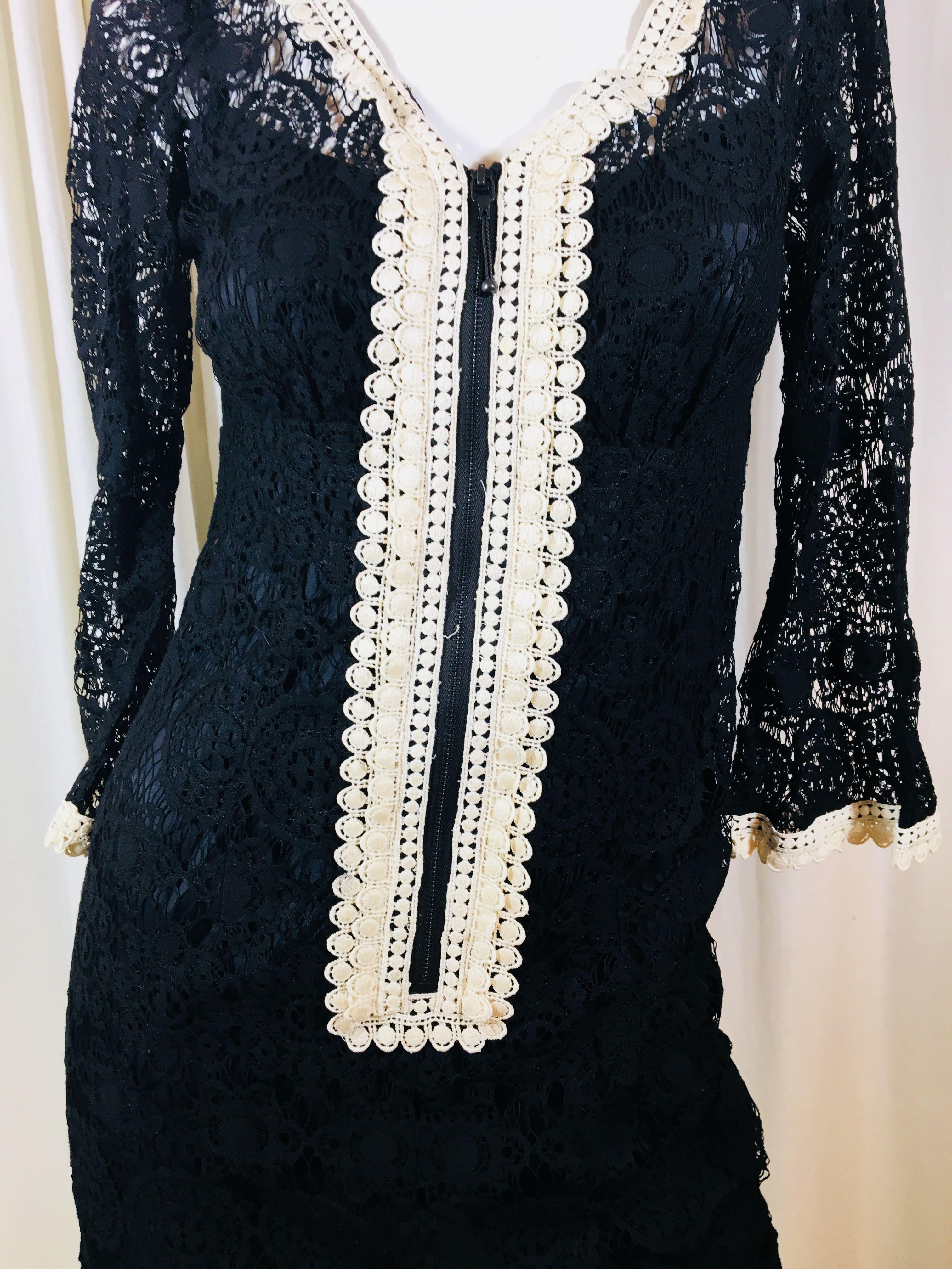 Nanette Lepore Lace Dress In Good Condition In Bridgehampton, NY