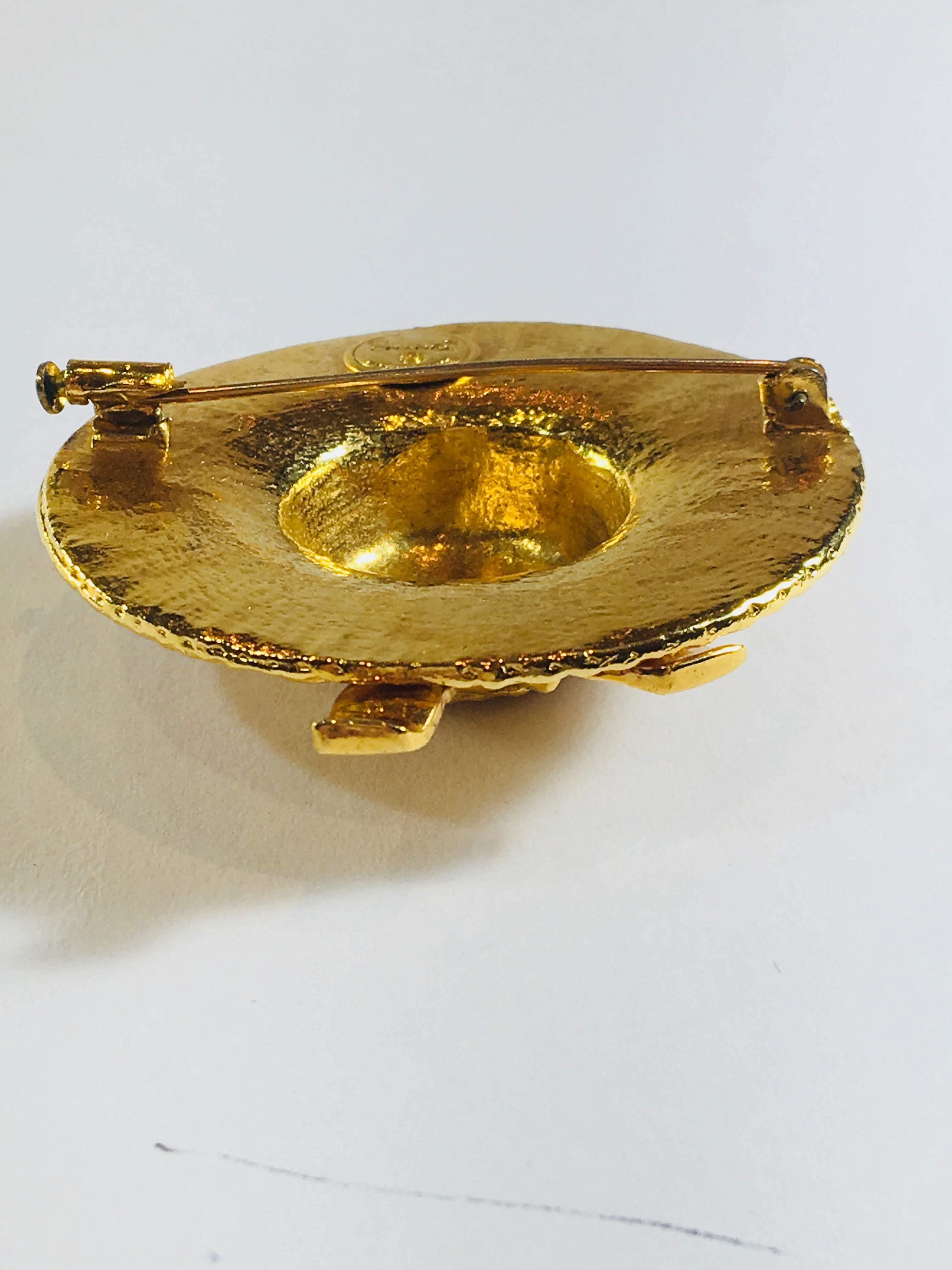 Chanel Gold Brooch 3