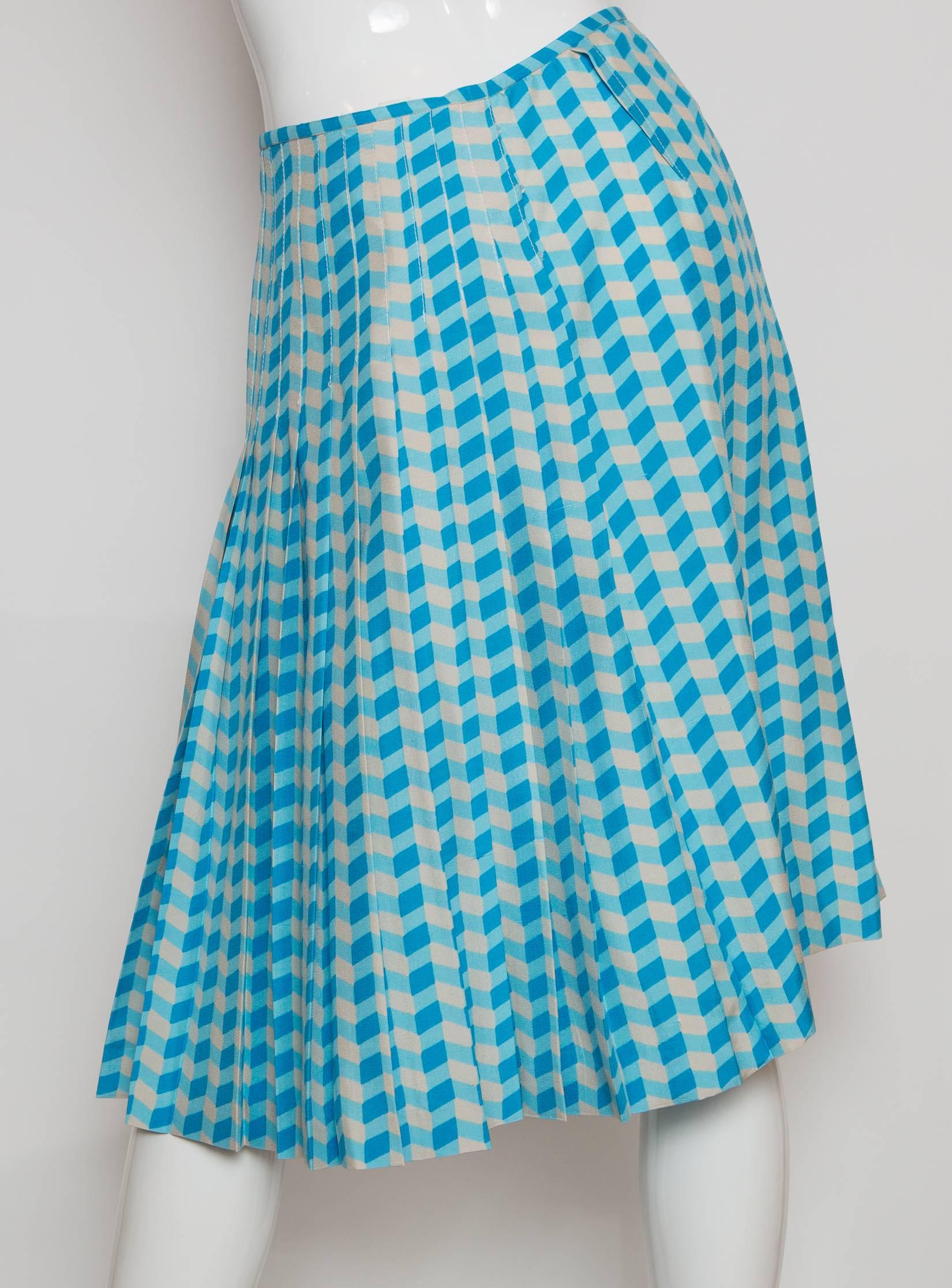 Pleated skirt w/ check-like print, silk.