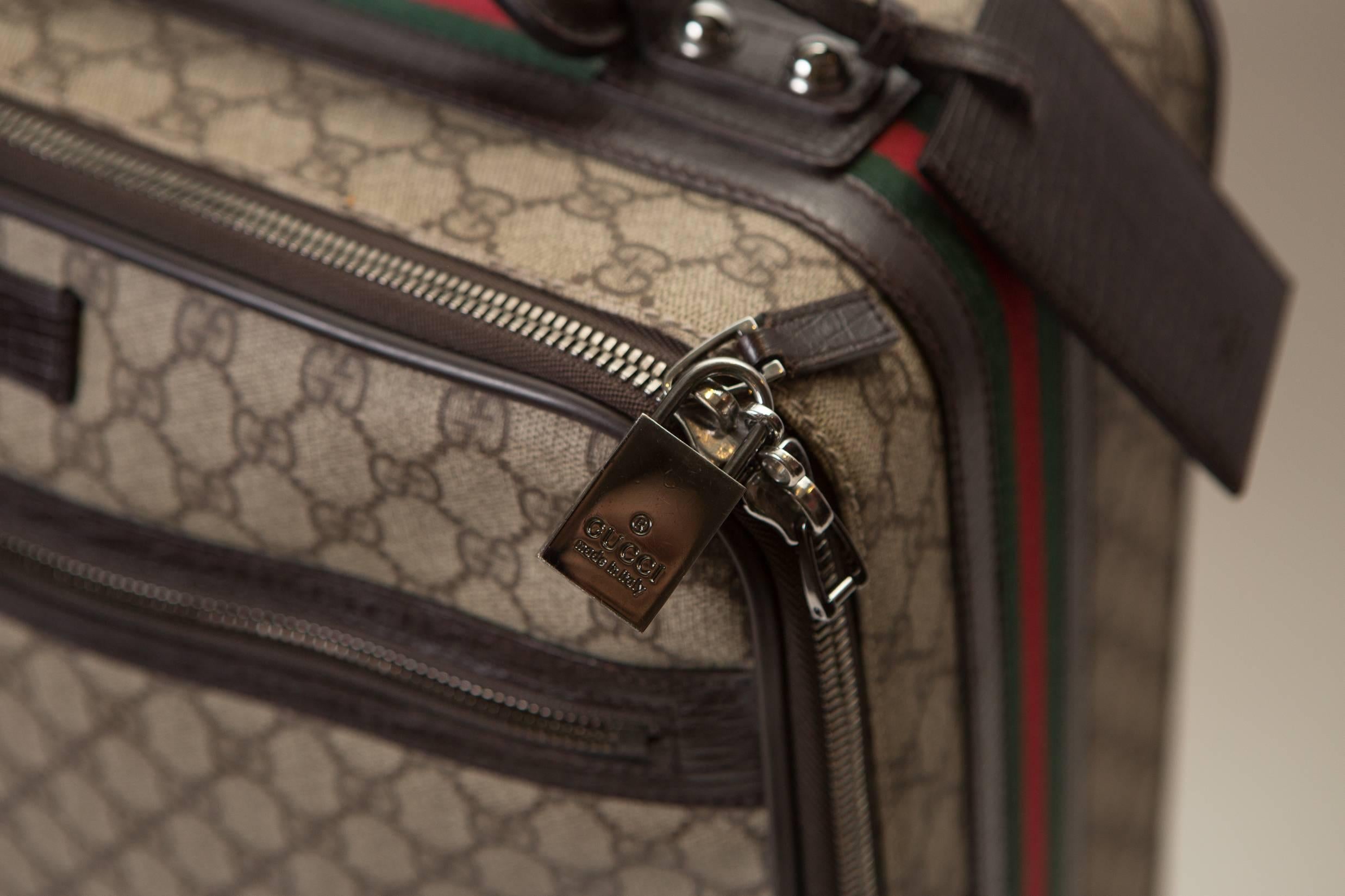 Gucci Suitcase In Excellent Condition In Bridgehampton, NY