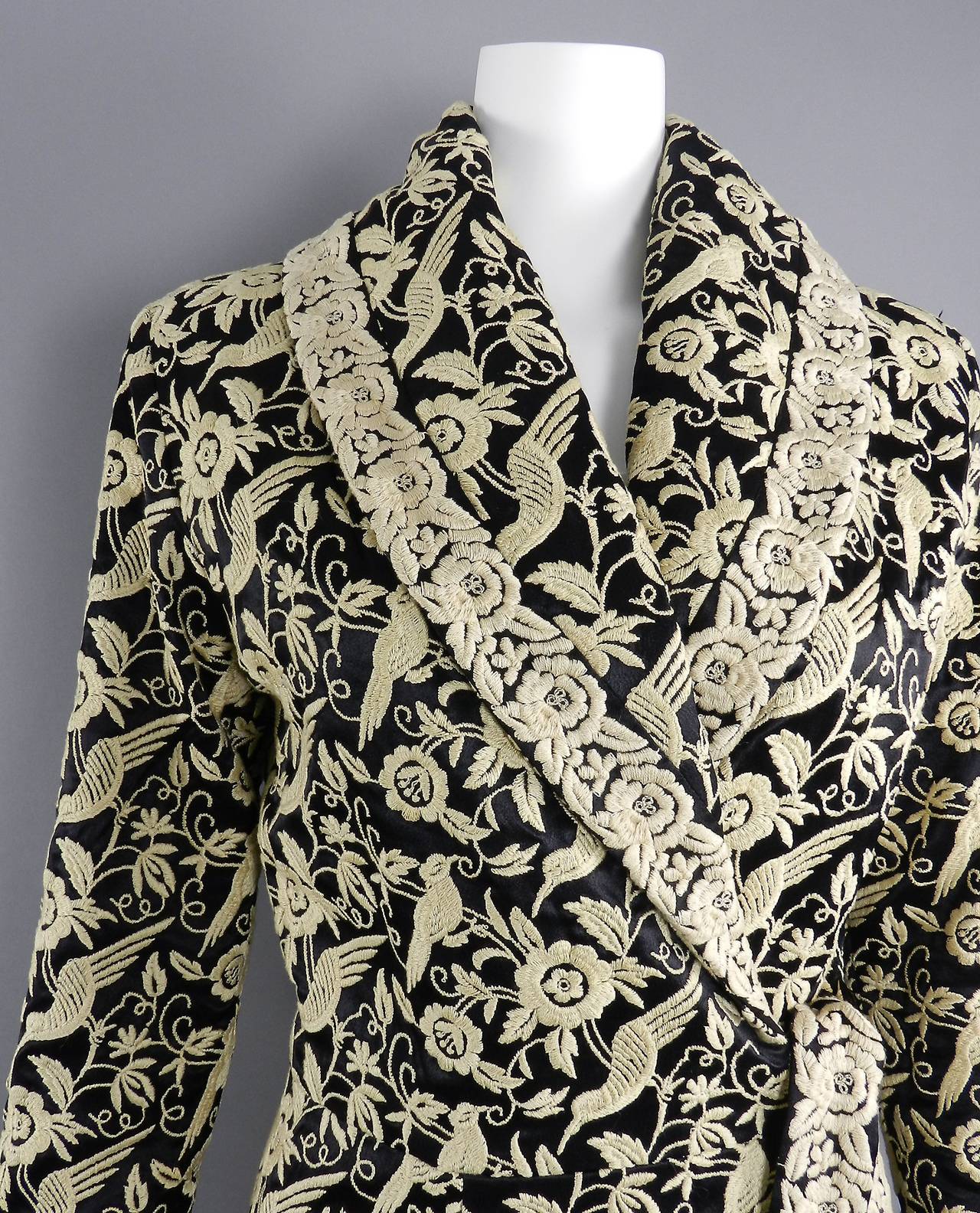 OMO Norma Kamali ivory and black silk embroidered evening dinner coat. Excellent clean condition - worn once. Best for about USA size 6/8 . To fit 34