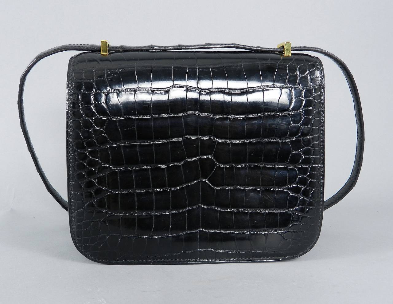 Hermes Vintage 1992 Alligator Constance Mini 18cm In Excellent Condition In Toronto, ON