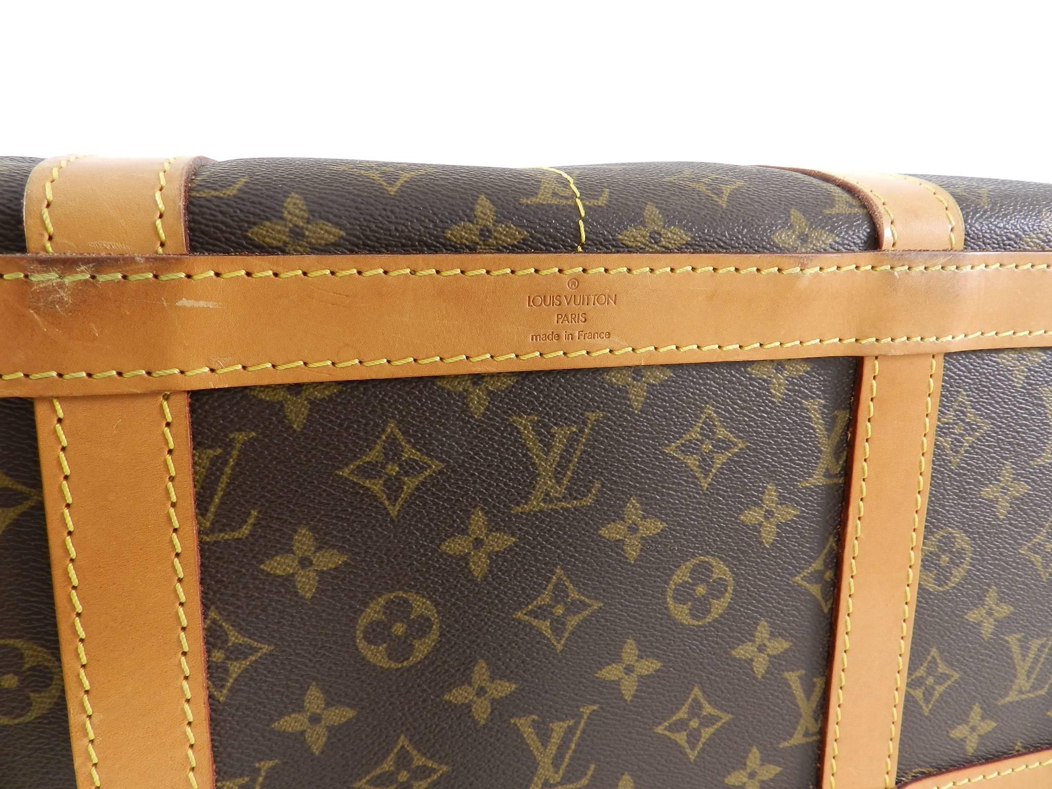 Women's Louis Vuitton Monogram Canvas Sac Chien Train Case Bag