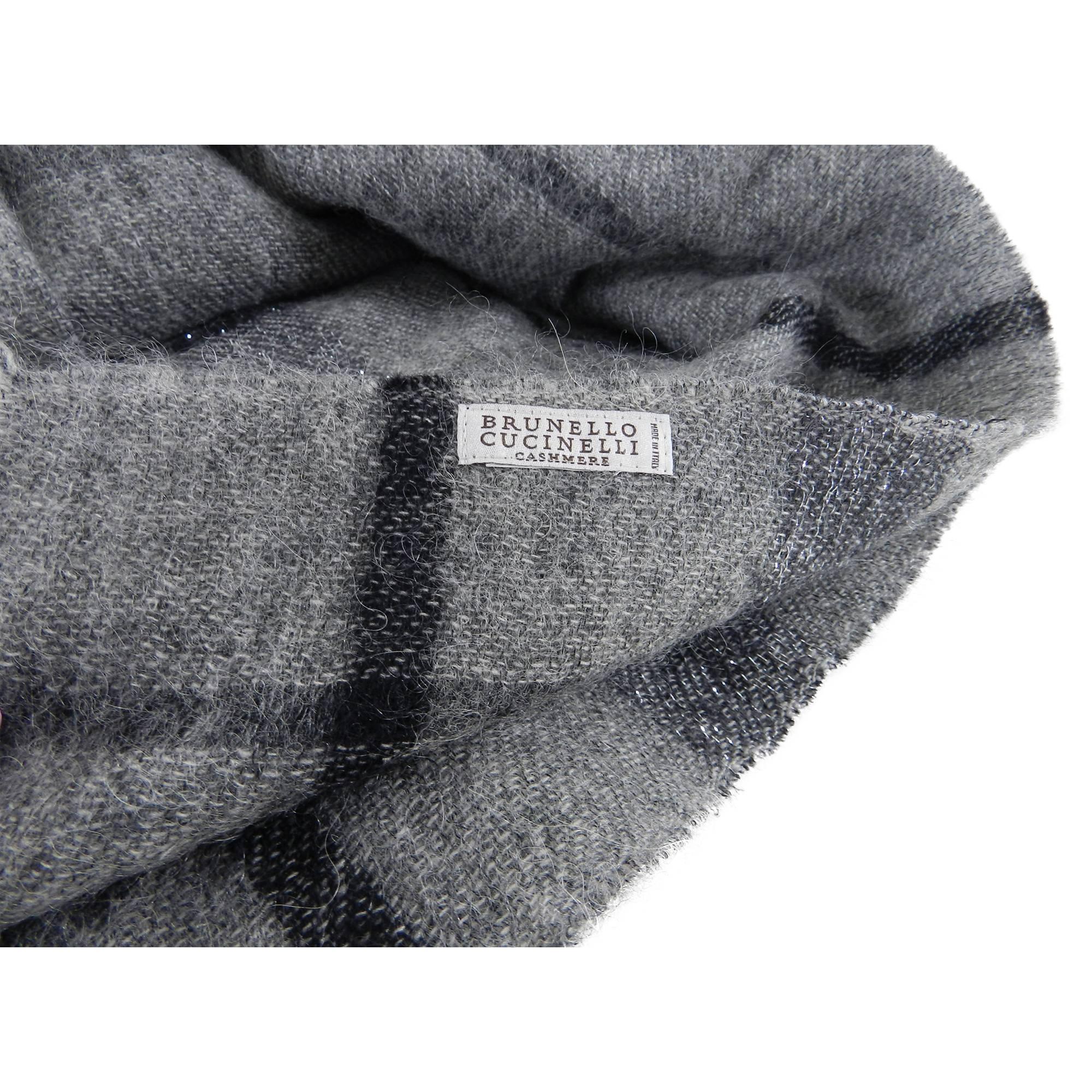 Brunello Cucinelli Grey Large Square Check Cashmere Shawl Wrap In Excellent Condition In Toronto, ON