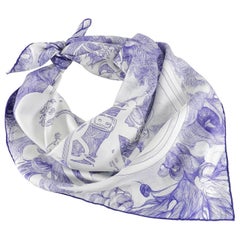 Hermès - Écharpe en soie violette et blanche « Brides de Gala en Finesse », 90 cm