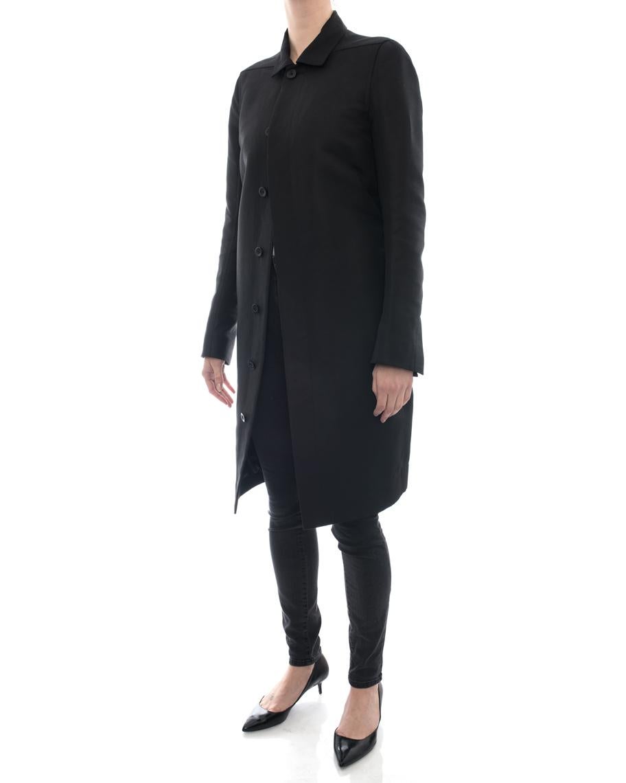 Rick Owens Black Light Straight Cut Coat - 8 In Excellent Condition In Toronto, ON