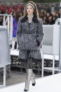 Chanel Fall 2017 Runway Grey Coat - 38