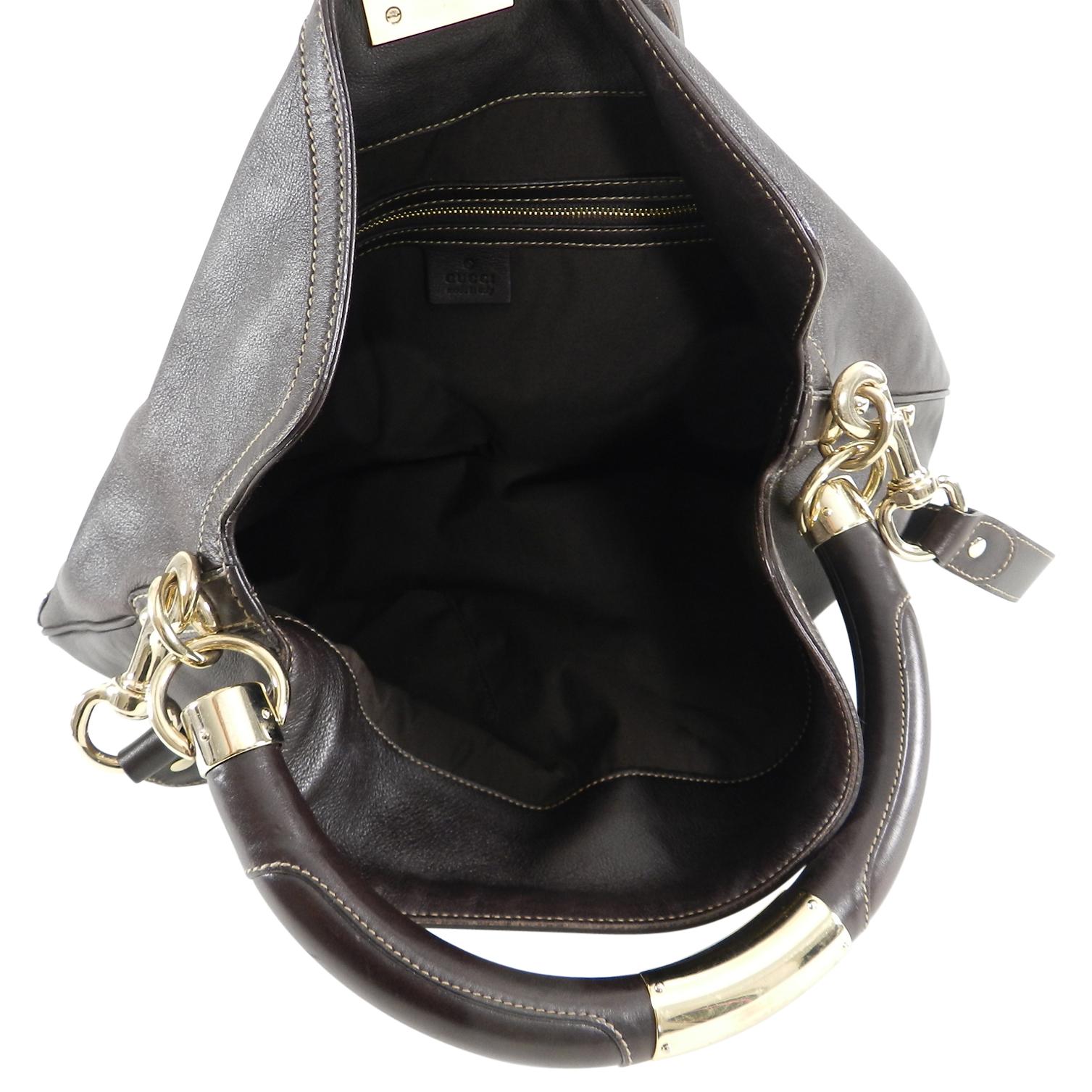 Gucci Brown Leather Indy Hobo Large Bag with Bamboo Tassels In Good Condition In Toronto, ON