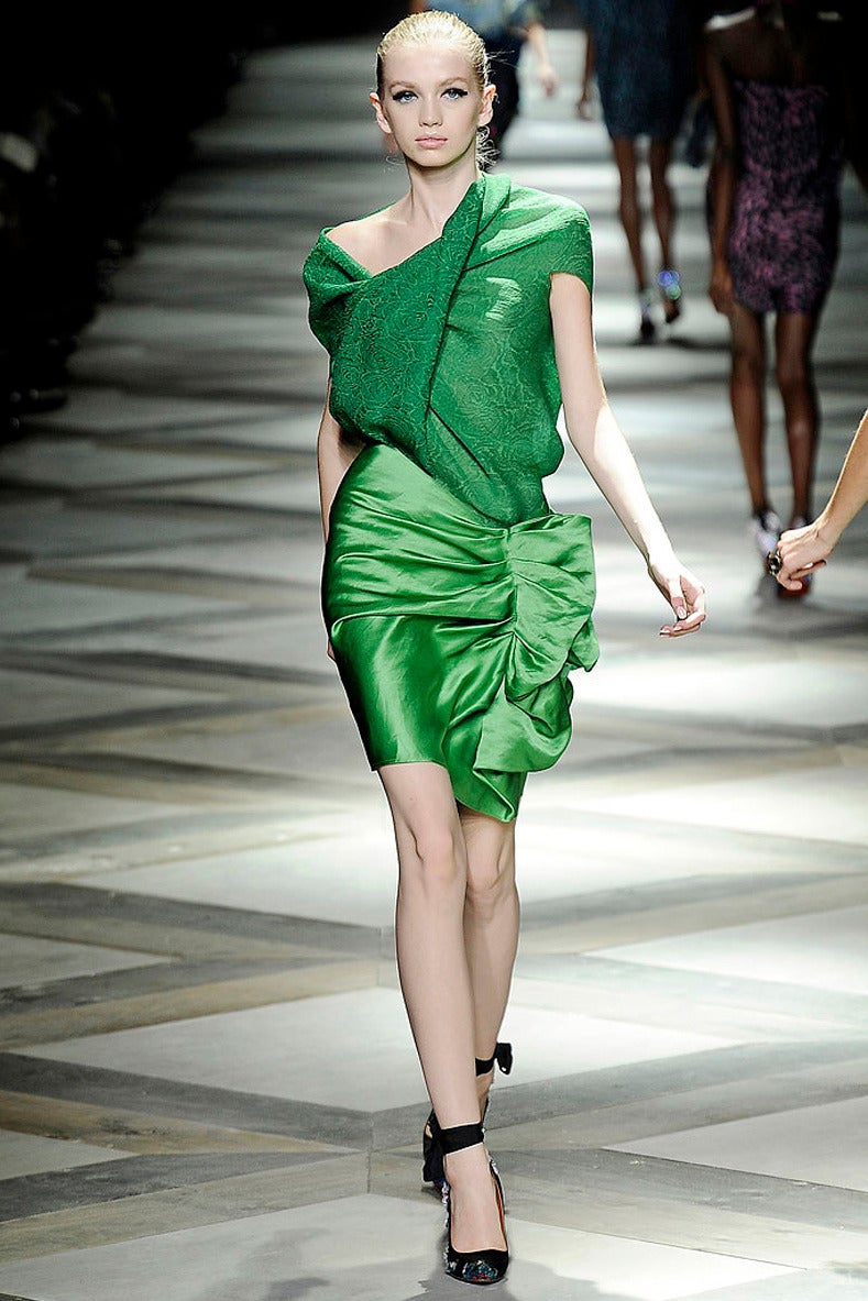 Lanvin iconic Spring 2009 runway green silk skirt. We also have the matching green top pictured in runway photo offered separately so please inquire. Size FR 38 (USA 6). To fit 37