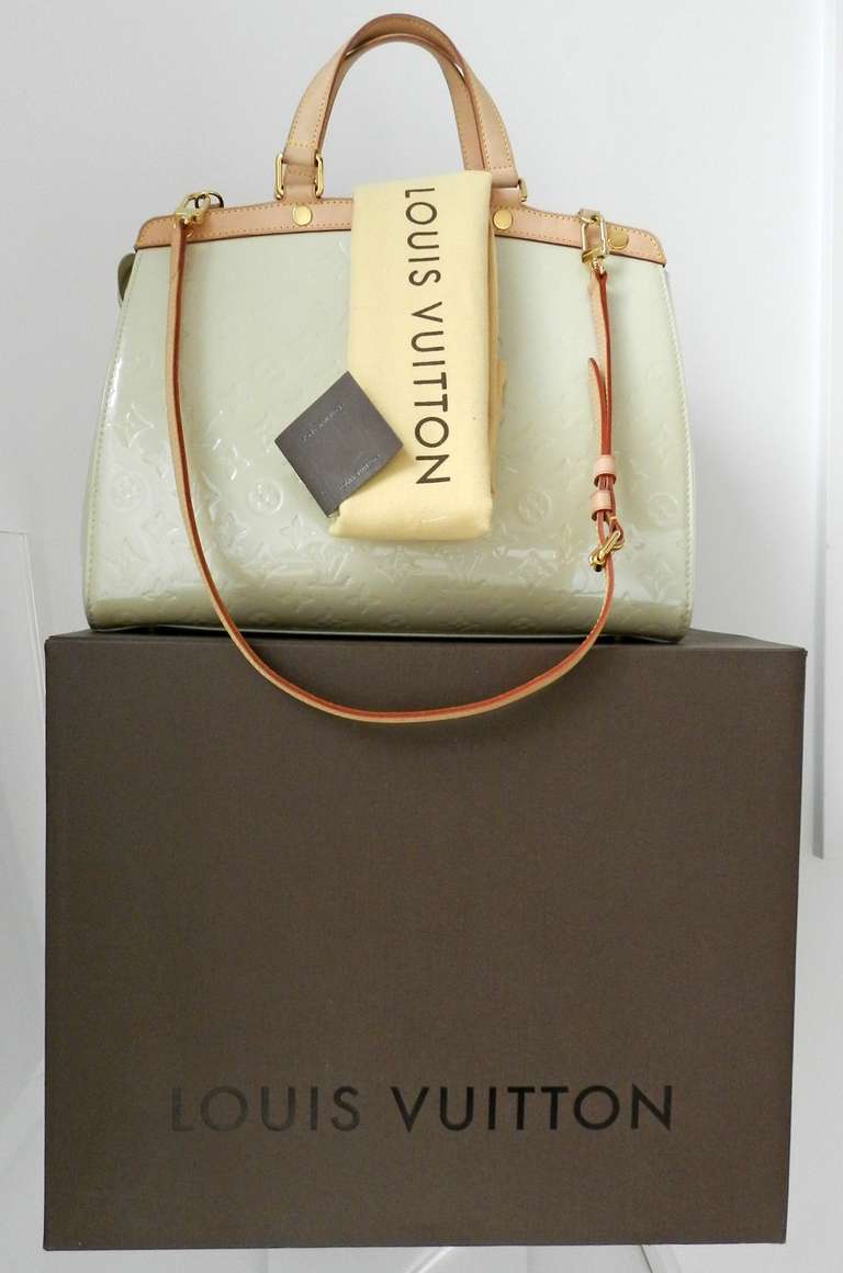 Louis Vuitton Brea GM Blanc Corail Vernis