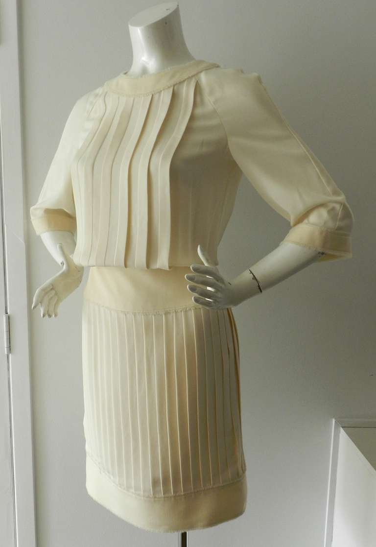 Women's Chanel 07P Ivory Pleated Runway Dress