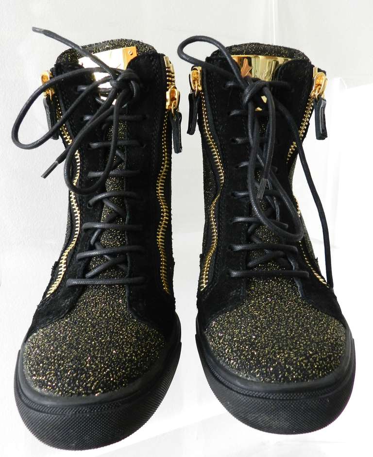 Giuseppe Zanotti Gold Glitter Lorenz Wedge Sneakers In Excellent Condition In Toronto, ON