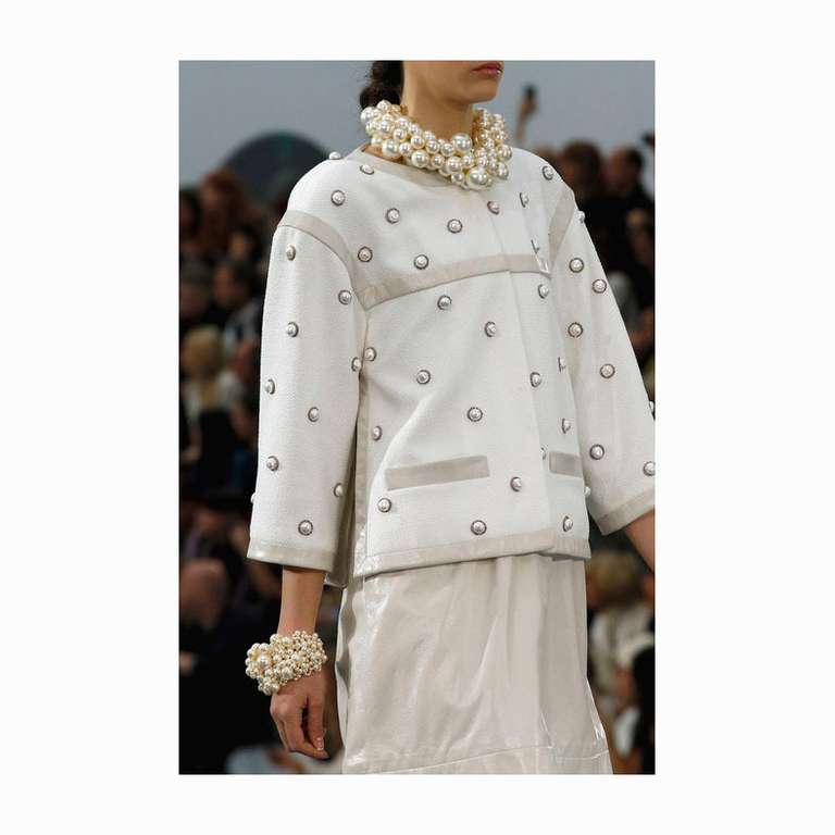 Chanel Spring 2013 Runway Multi Pearl Choker Necklace In New Condition In Toronto, ON