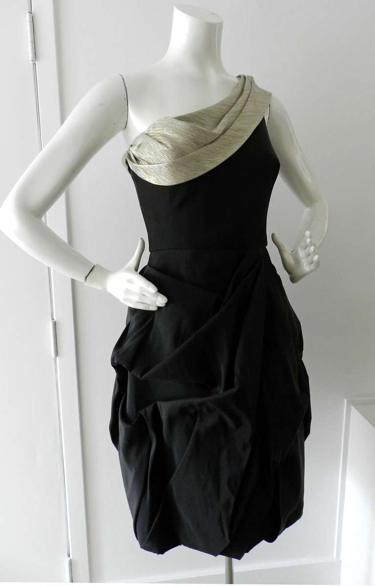 Oscar de la Renta Black Cocktail Dress w Gold Metallic Neckline 4