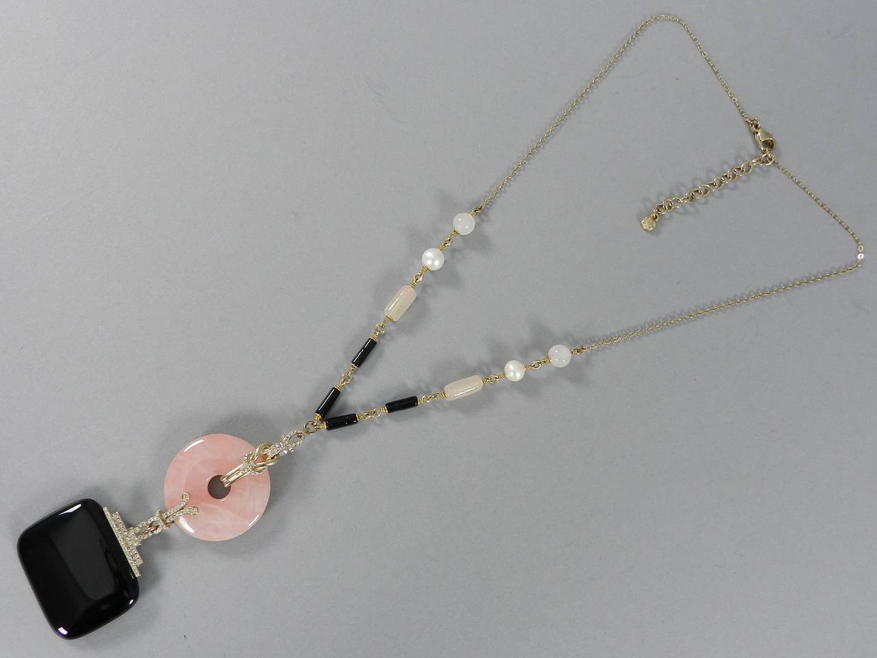 Chanel 09A Runway Pink and Black Art Deco Drop Necklace In Excellent Condition In Toronto, ON